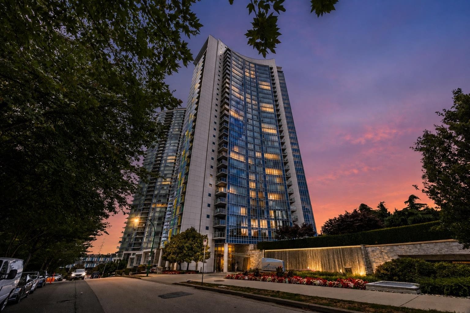 2205 - 4189 Halifax Street, Burnaby, V5C 0H9 — photo 1