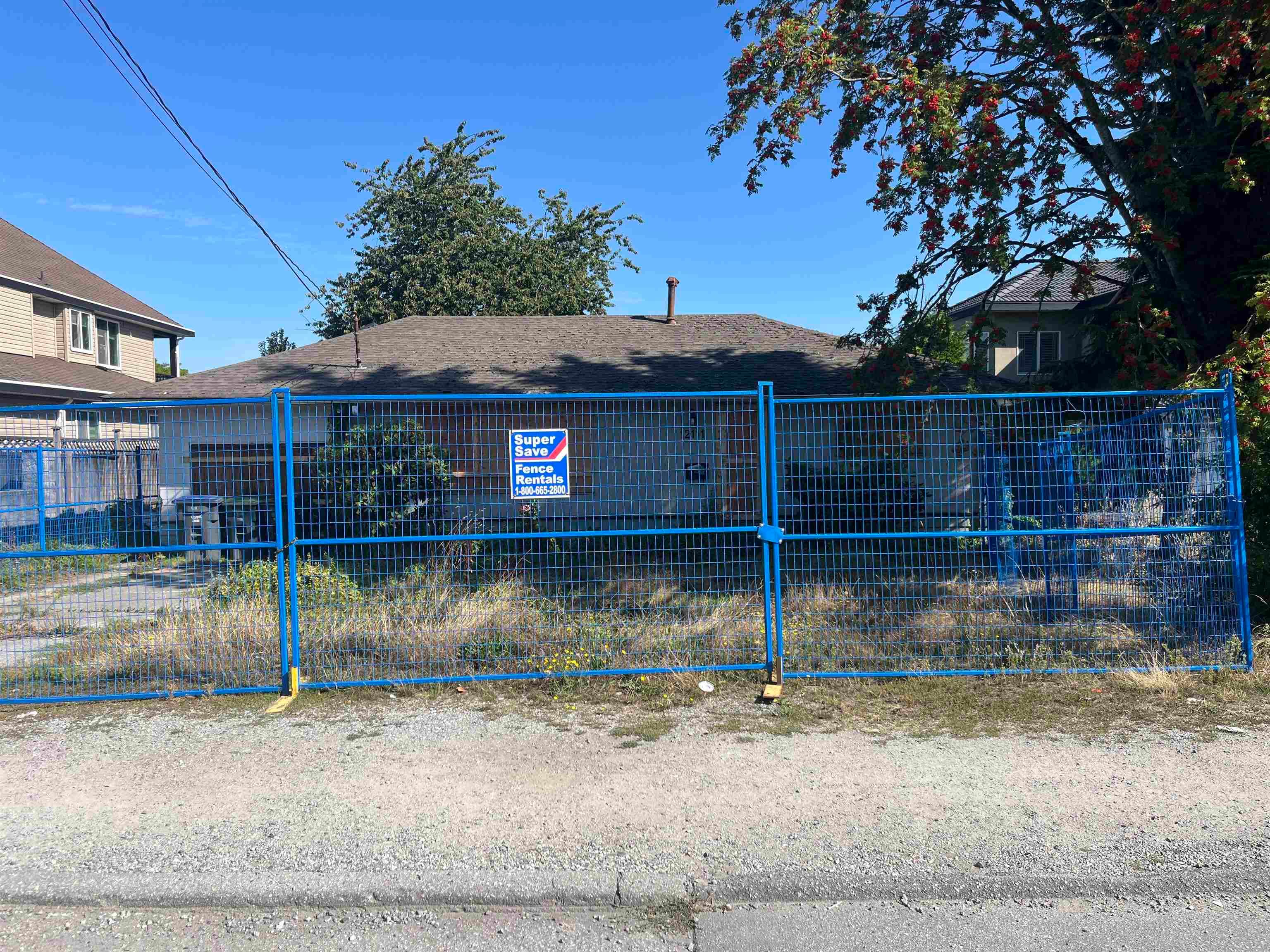 12111 84 Avenue, Surrey, V3W 3G4 — photo 2