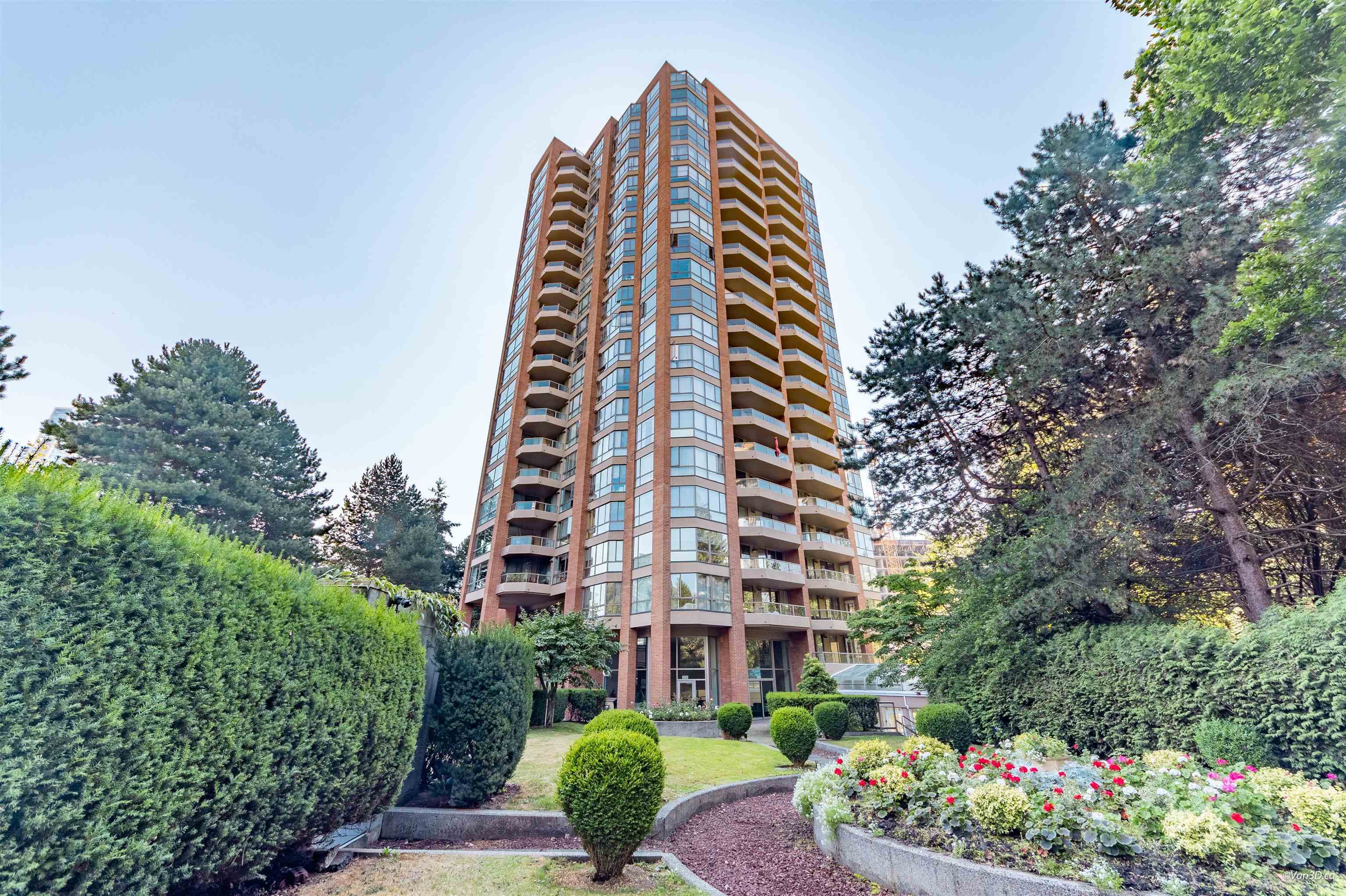 201 - 4350 Beresford Street, Burnaby, V5H 4K9 — photo 1