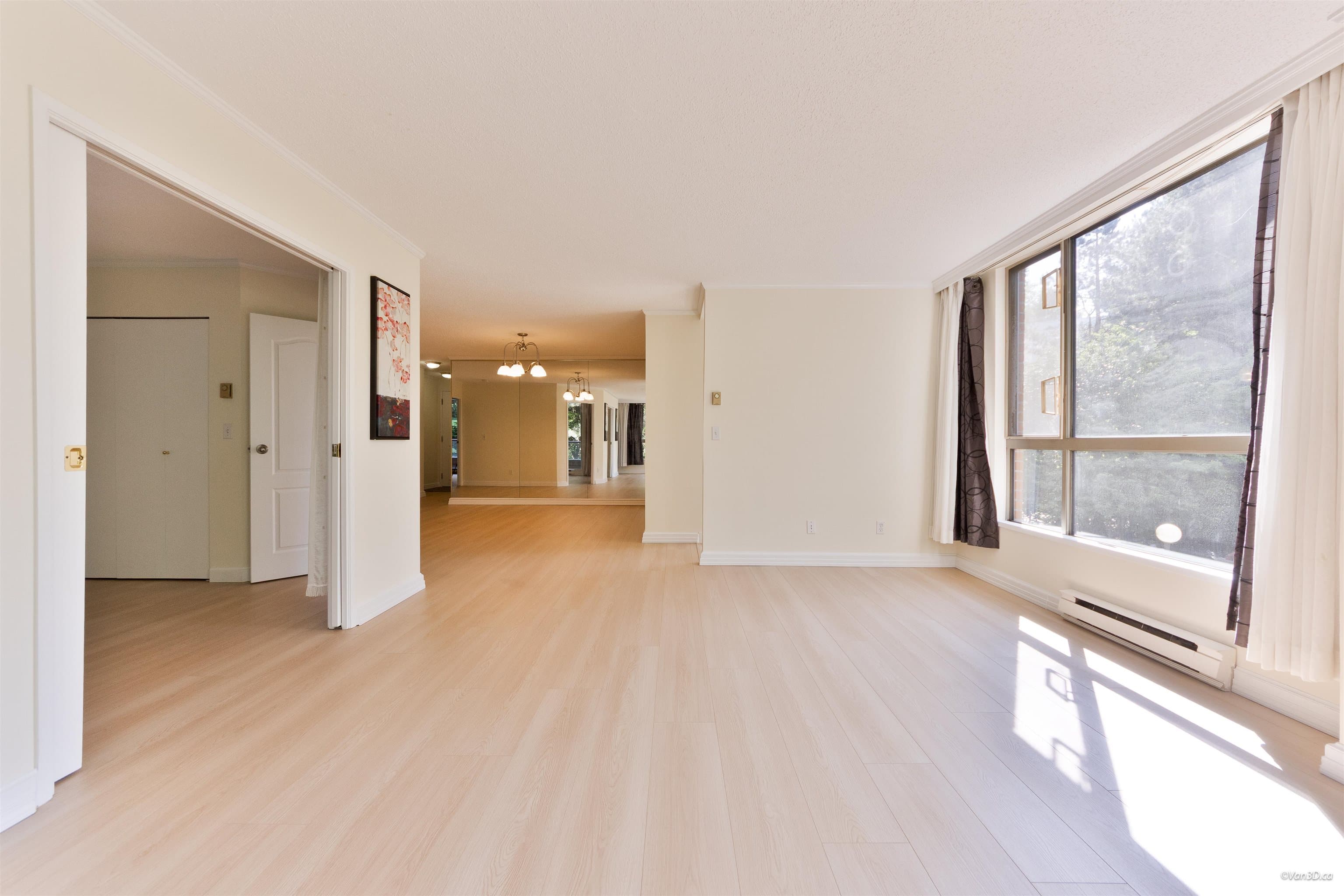 201 - 4350 Beresford Street, Burnaby, V5H 4K9 — photo 4