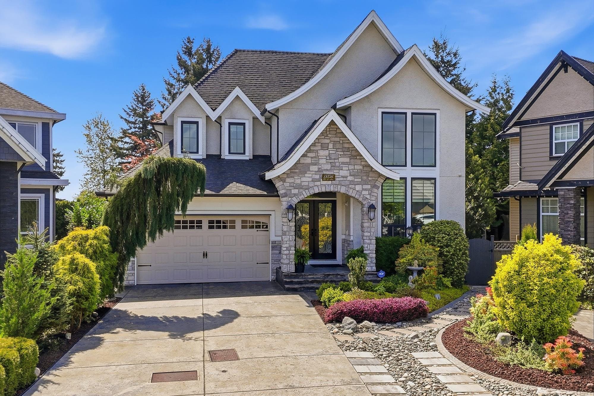 19736 71a Avenue, Langley, V2Y 3G8 — photo 1