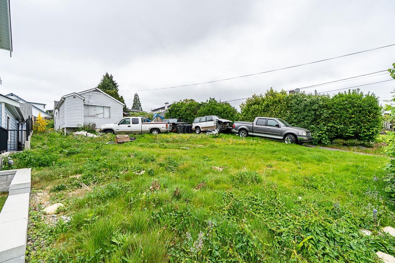 2235 Edinburgh Street, New Westminster, V3M 2Y2 — photo 2