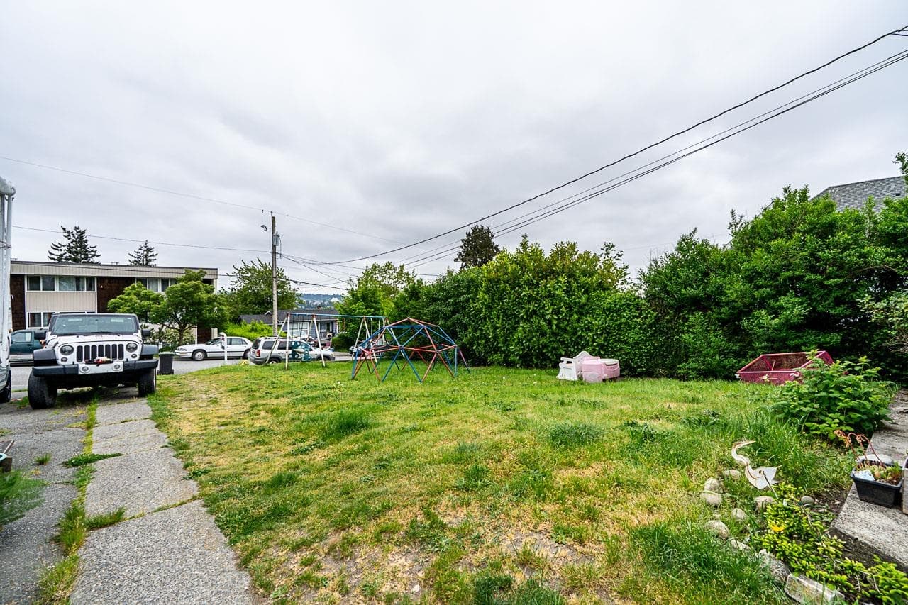 2233 Edinburgh Street, New Westminster, V3M 2Y2 — photo 5
