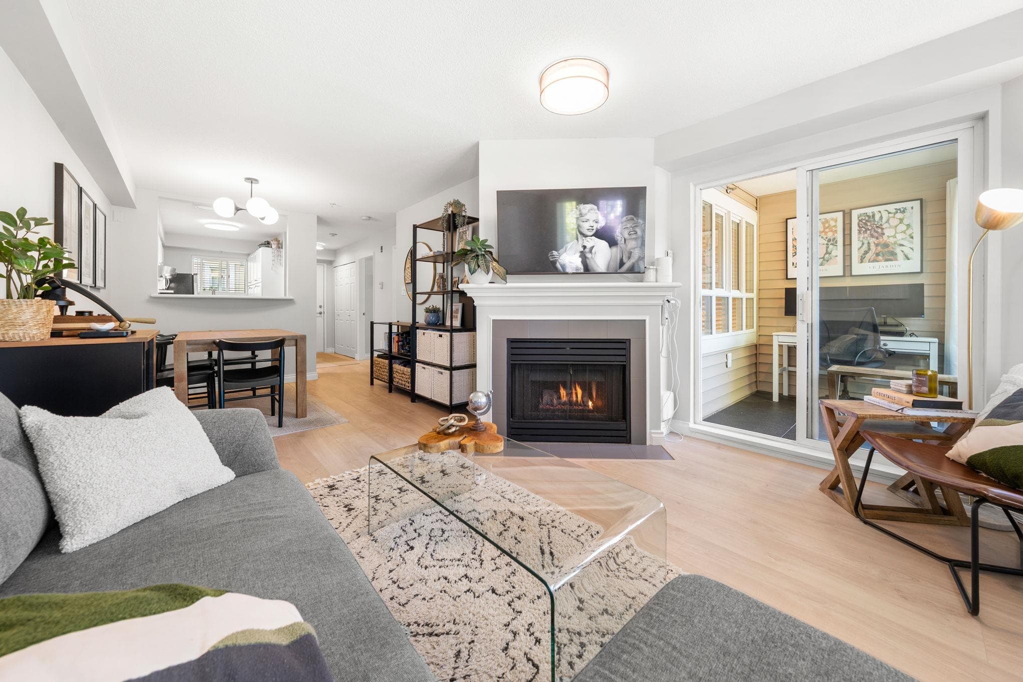249 - 2565 W Broadway, Vancouver