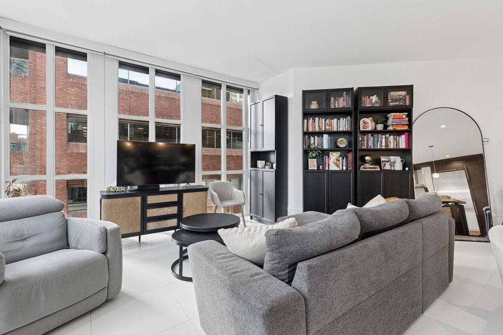 402 - 1102 Hornby Street, Vancouver, V6Z 1V8 — photo 3