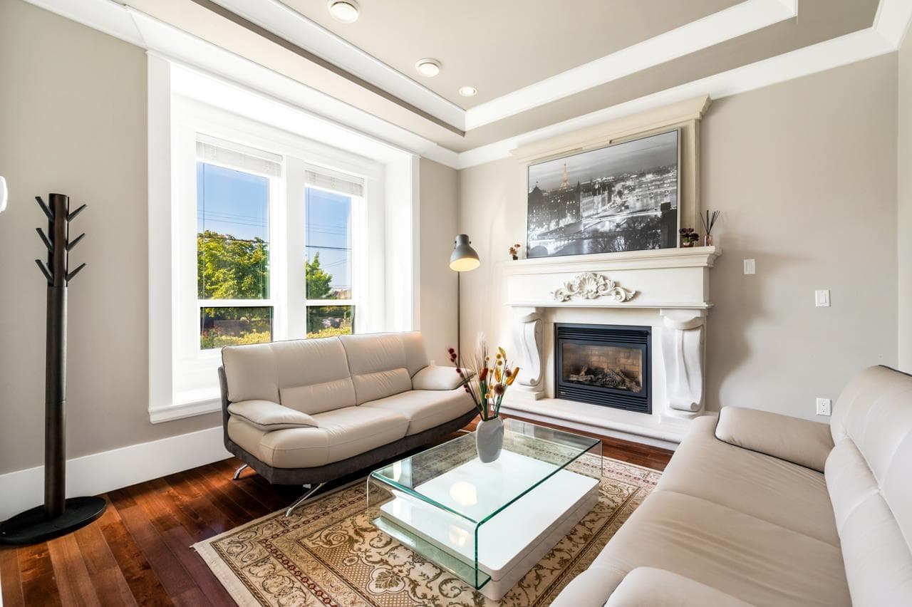 7188 Gray Avenue, Burnaby, V5J 3Y8 — photo 2