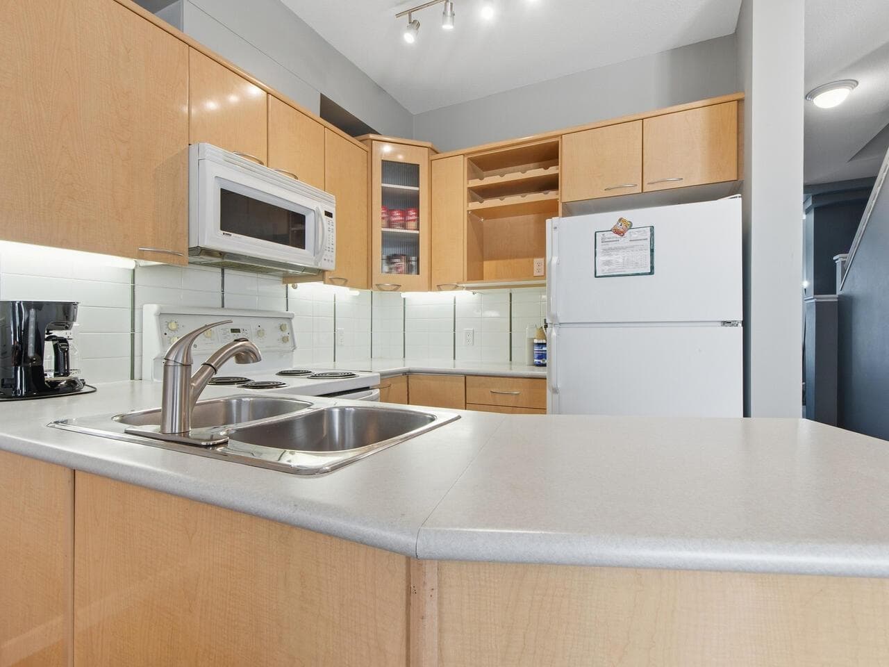 3 - 2678 King George Boulevard, Surrey, V4P 1H6 — photo 5