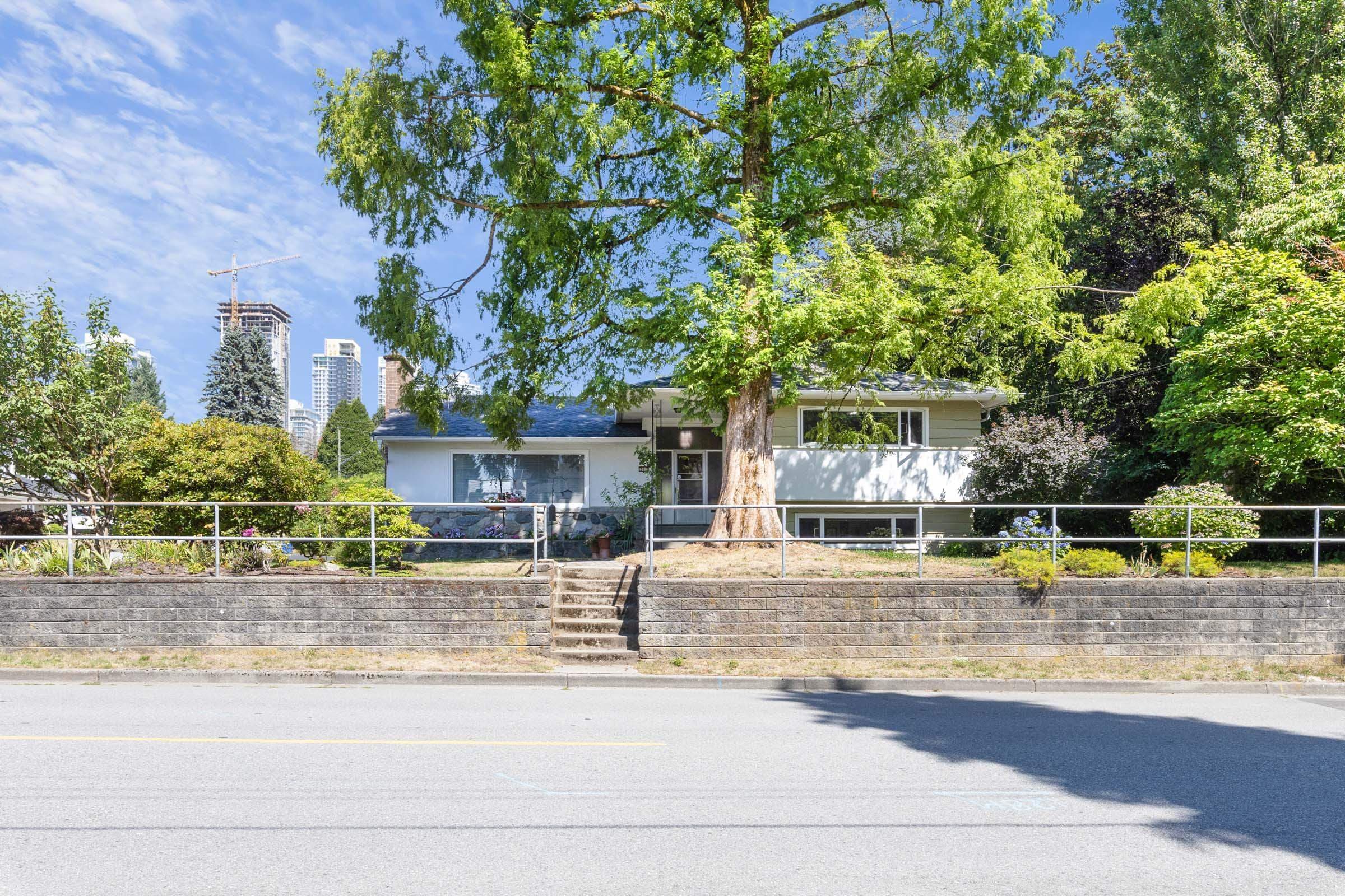 541 Cochrane Avenue, Coquitlam, V3J 2A3 — photo 2