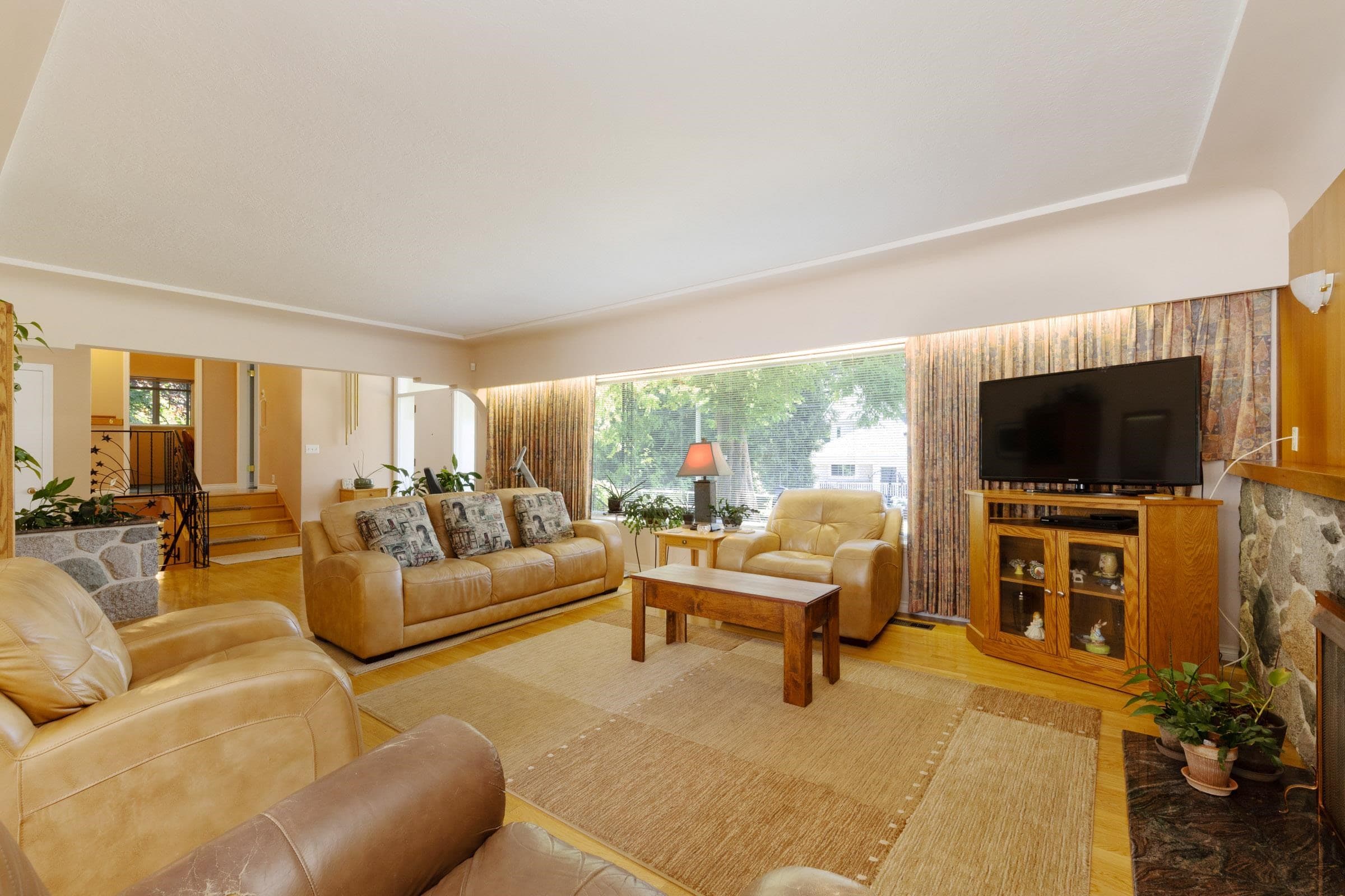 541 Cochrane Avenue, Coquitlam, V3J 2A3 — photo 5