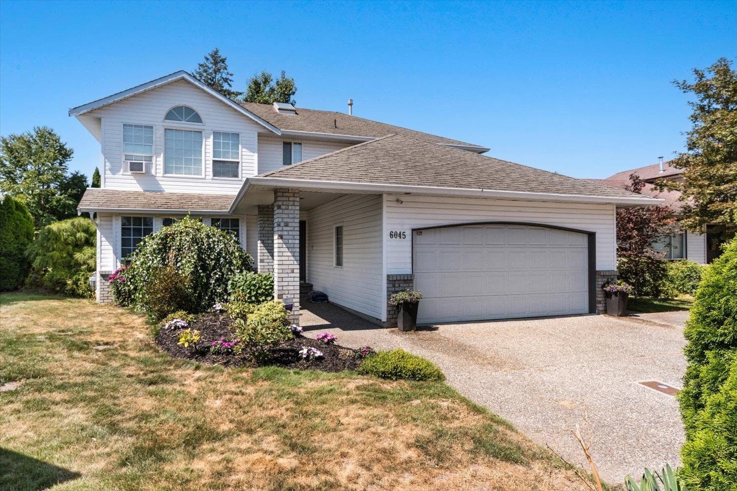 6045 Glenroy Drive, Chilliwack, V2R 2H8 — photo 3