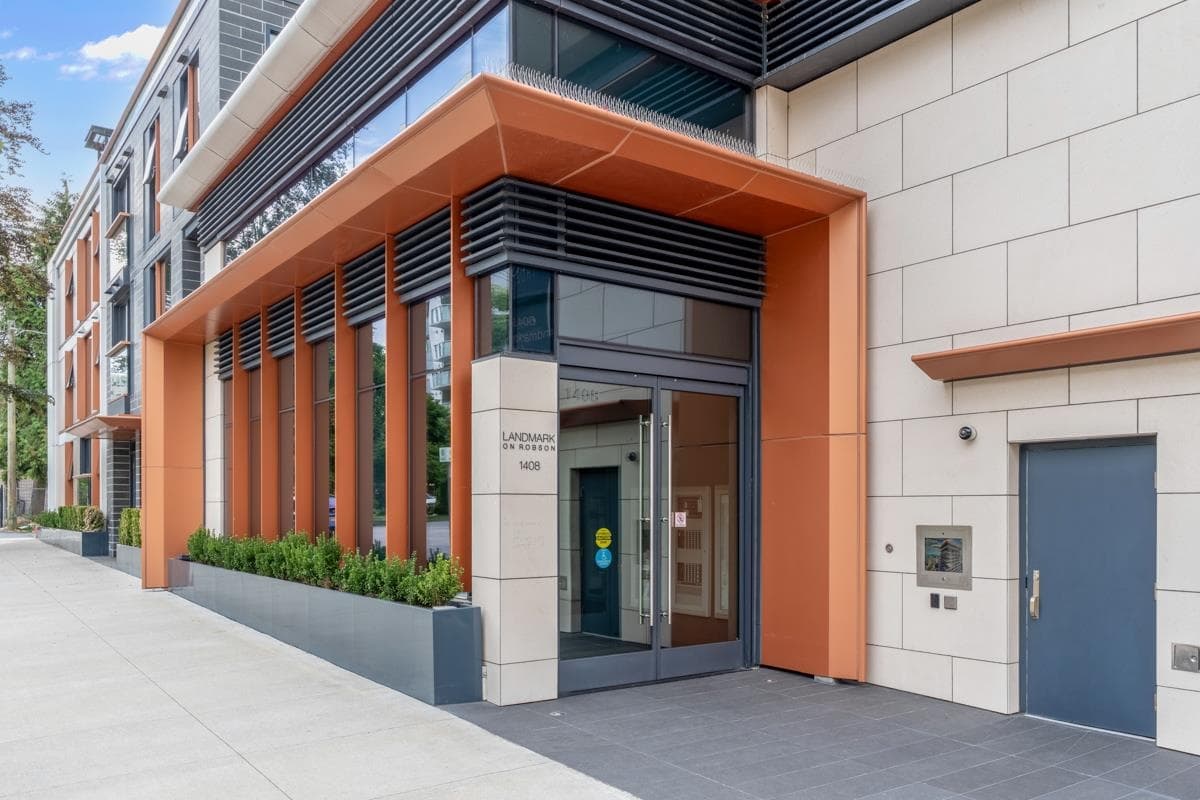1004 - 1408 Robson Street, Vancouver, V6G 1B9 — photo 2