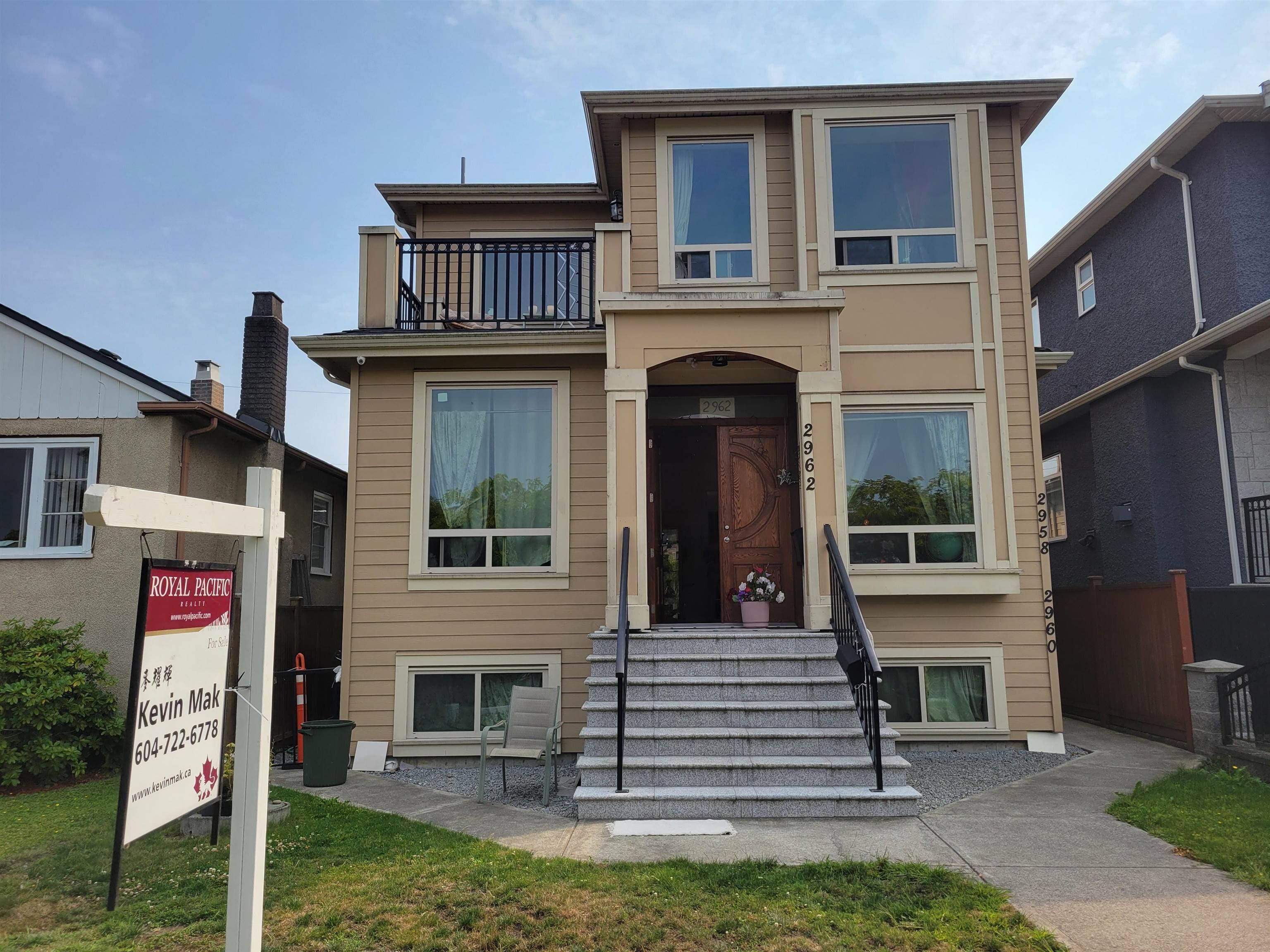 2962 Kitchener Street, Vancouver
