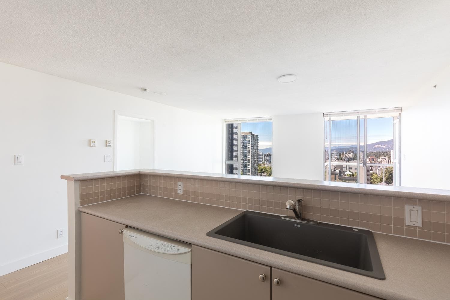 1107 - 1277 Nelson Street, Vancouver, V6E 4M8 — photo 5