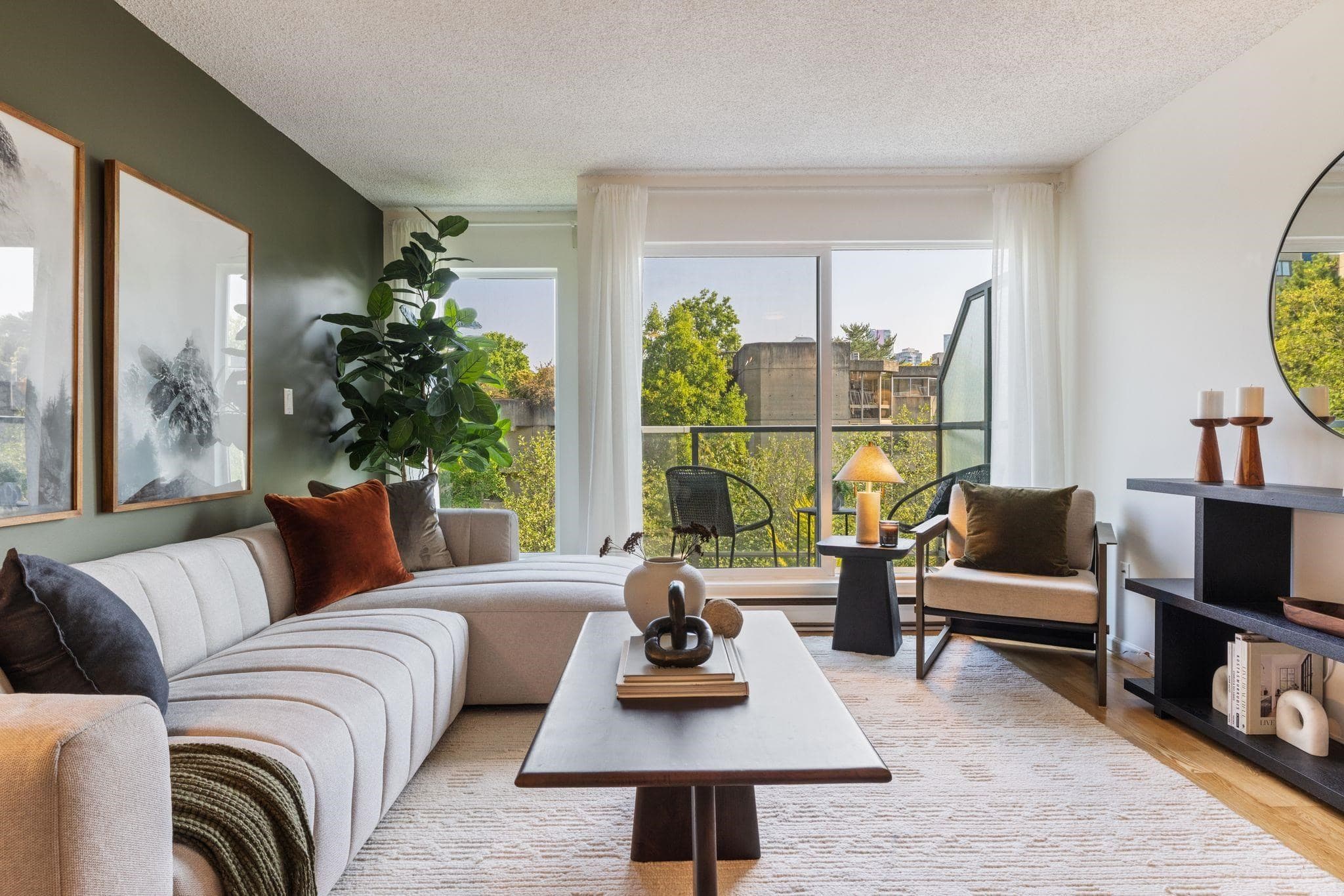 8 - 1355 W 4th Avenue, Vancouver, V6H 3Y8 — photo 1