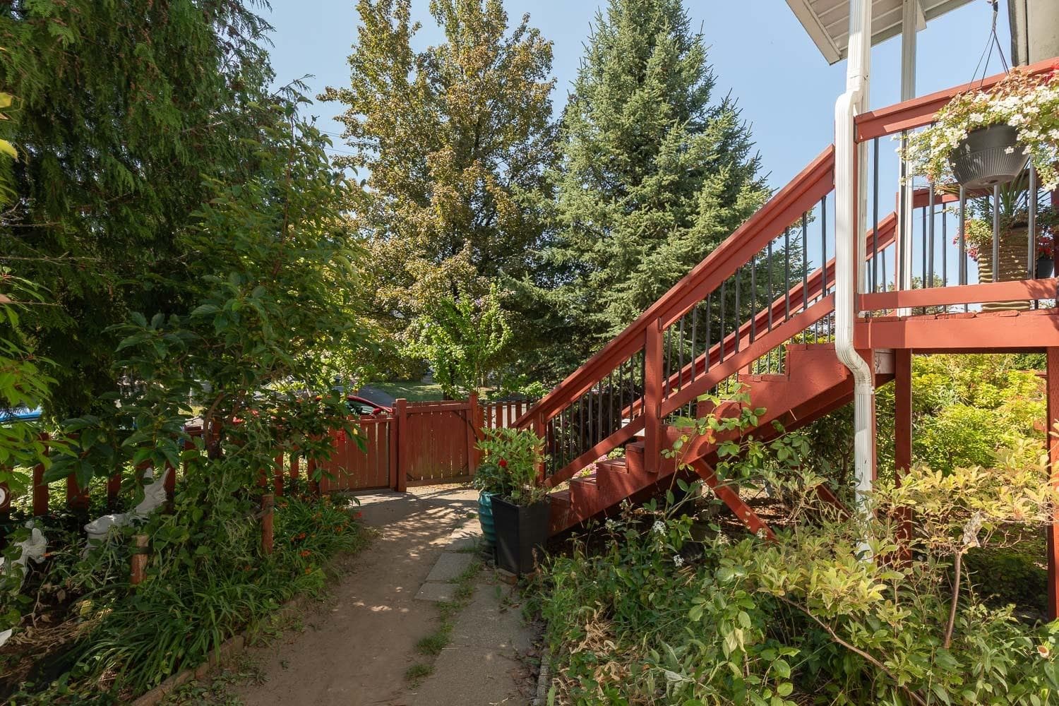 309 E Woodstock Avenue, Vancouver, V5W 1N2 — photo 4