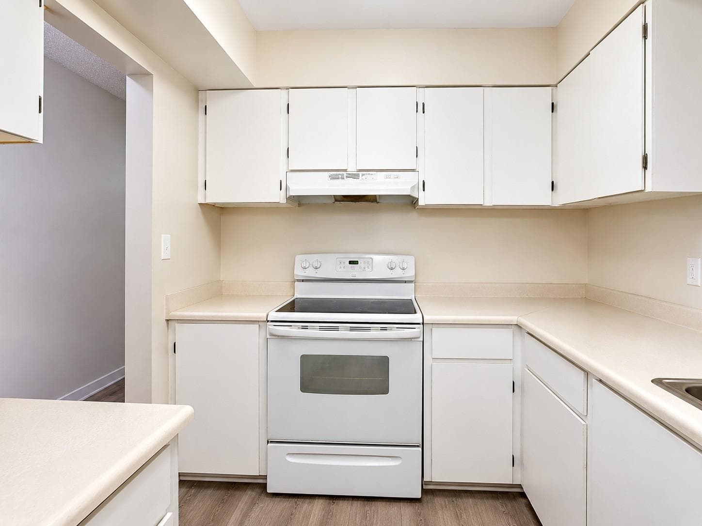 306 - 10560 154 Street, Surrey, V3R 8A3 — photo 3