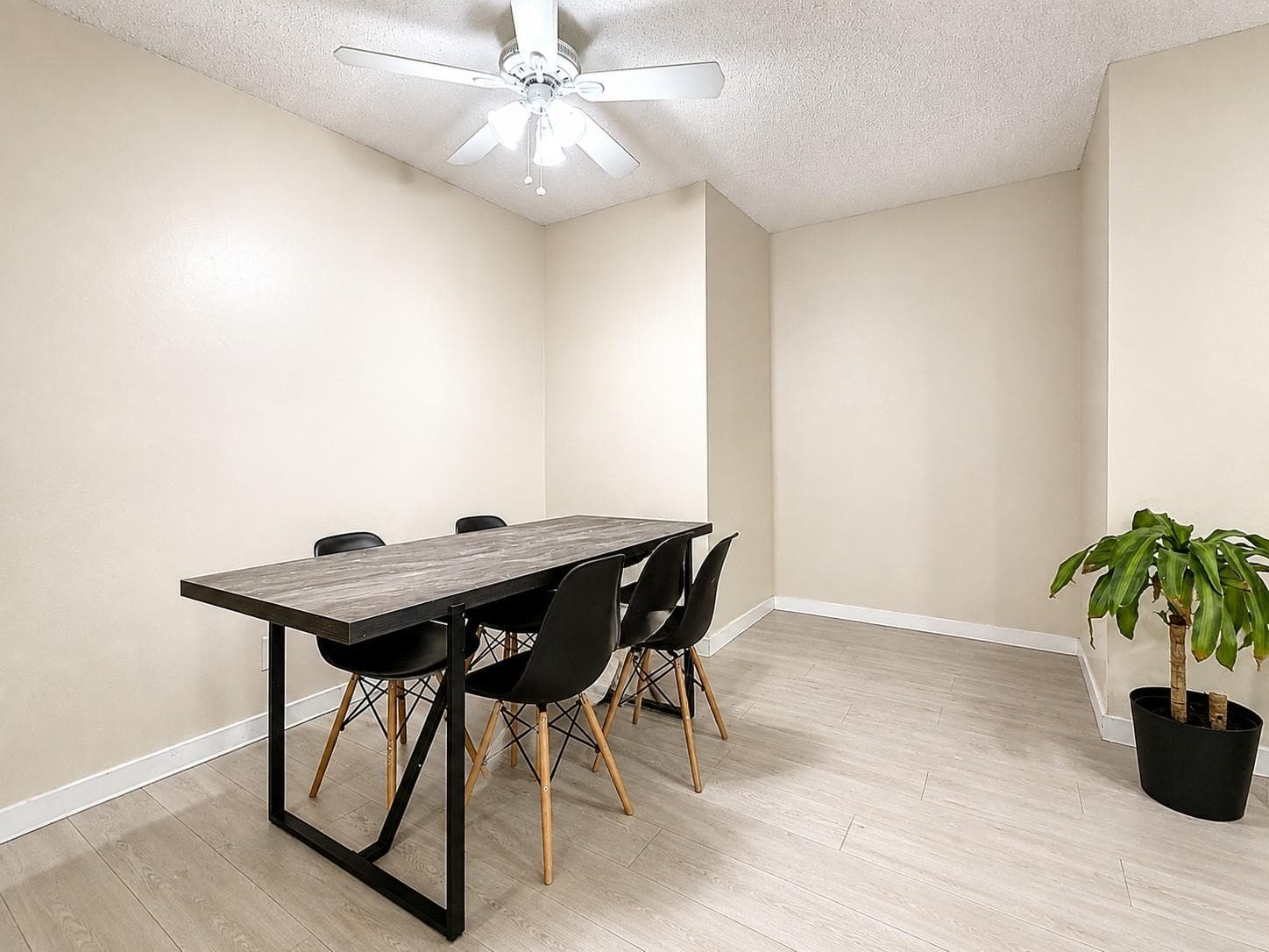 306 - 10560 154 Street, Surrey, V3R 8A3 — photo 4