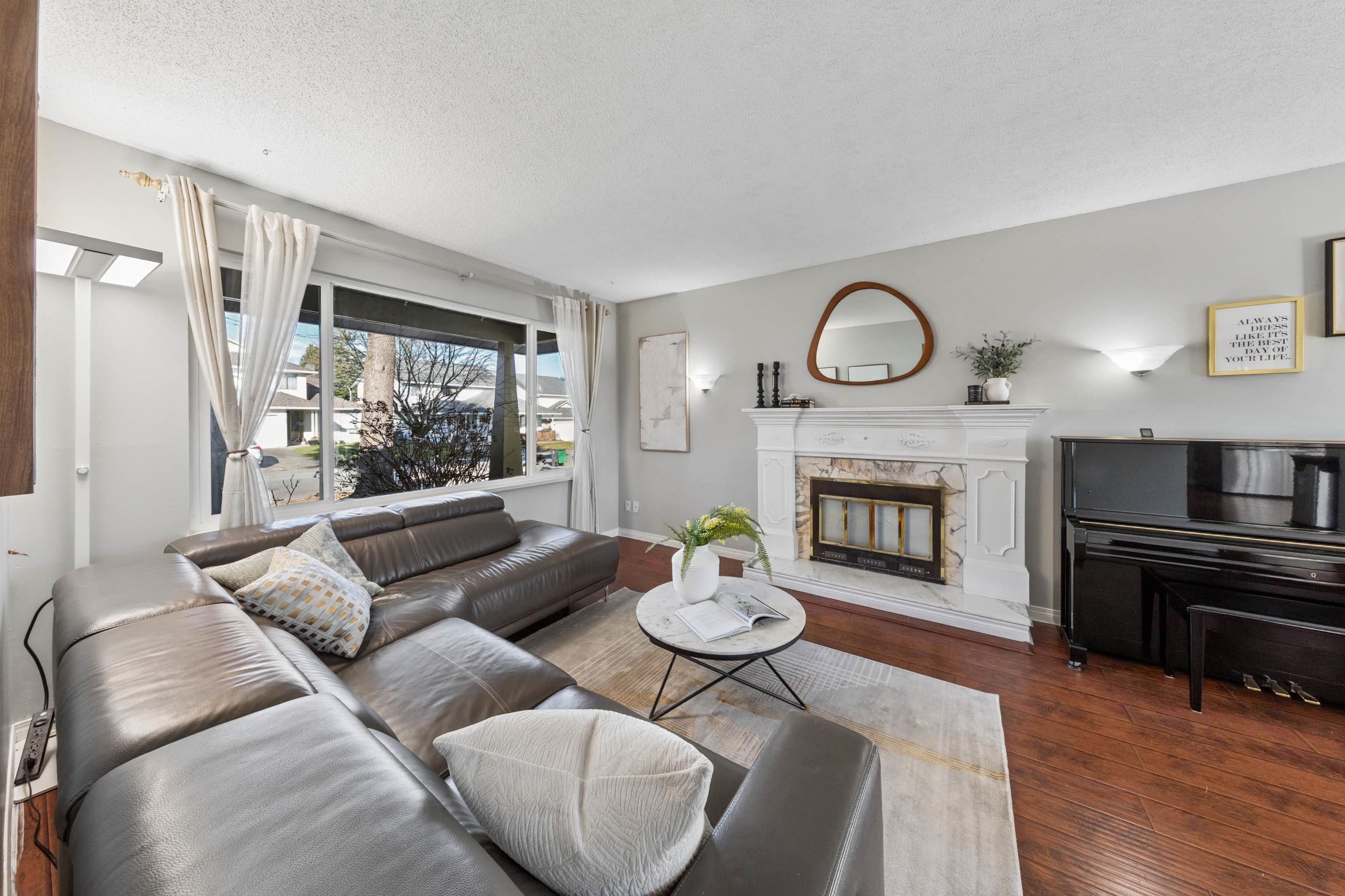 15440 95a Avenue, Surrey