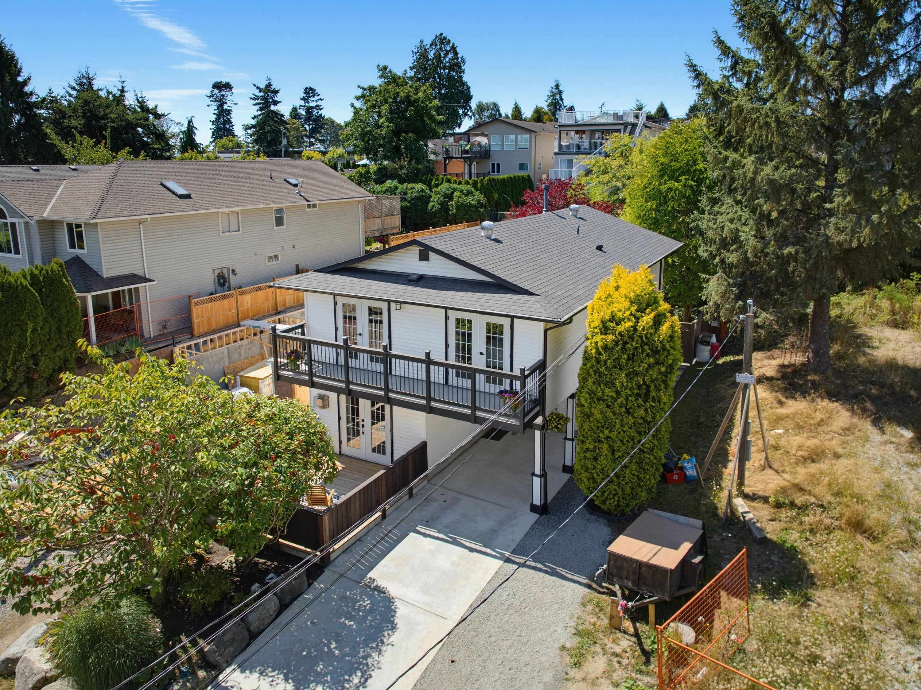 871 Kent Street, White Rock, V4B 4S7 — photo 3