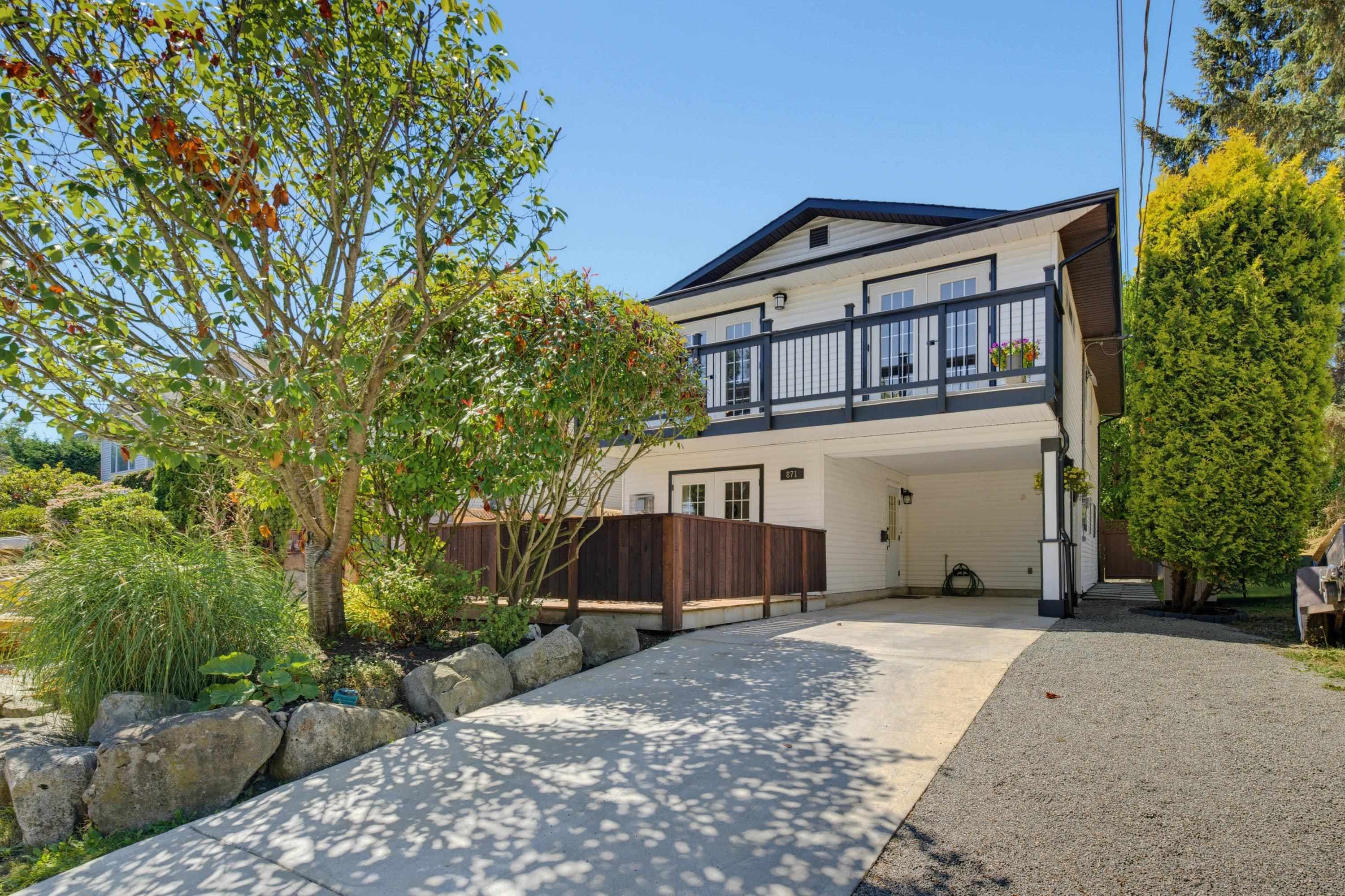 871 Kent Street, White Rock, V4B 4S7 — photo 1