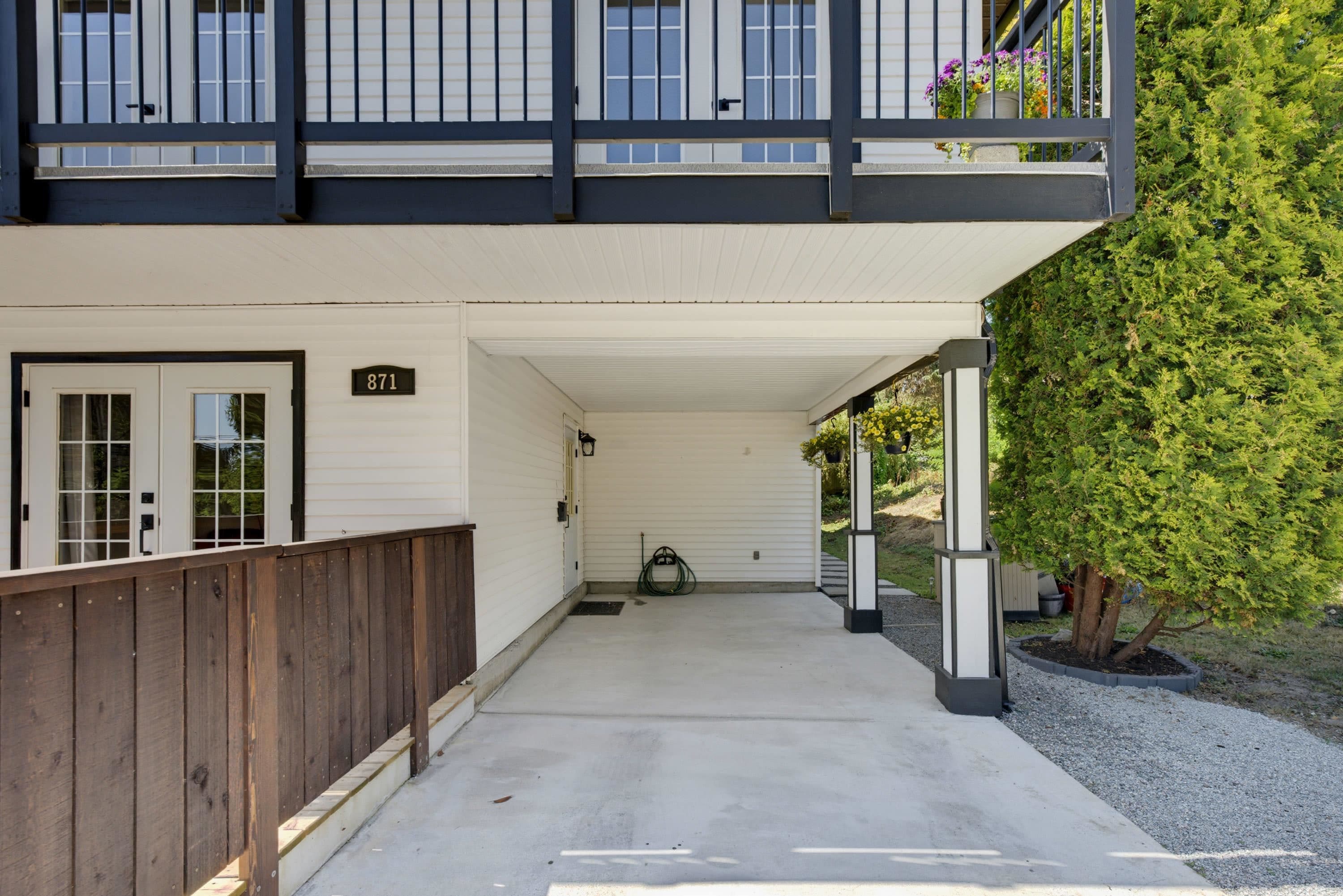 871 Kent Street, White Rock, V4B 4S7 — photo 4