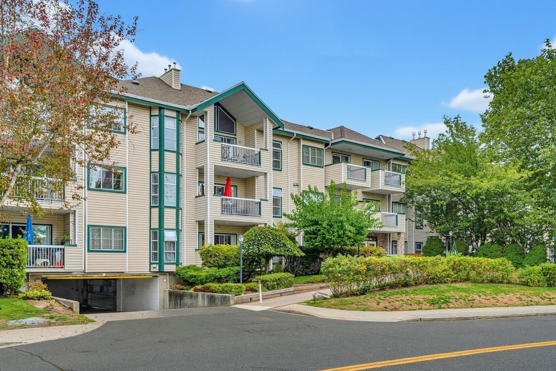 219 - 13911 70 Avenue, Surrey, V3W 6B4 — photo 4
