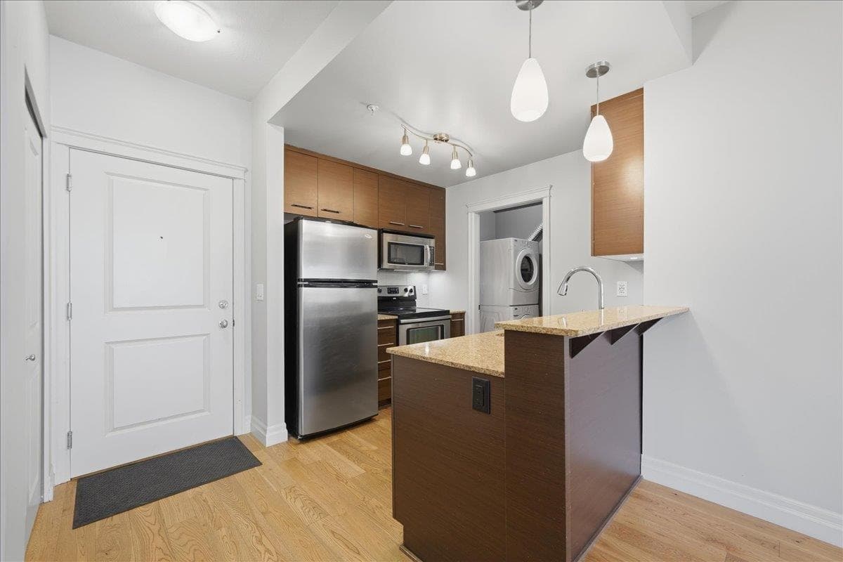 319 - 2343 Atkins Avenue, Port Coquitlam, V3C 1Y7 — photo 5