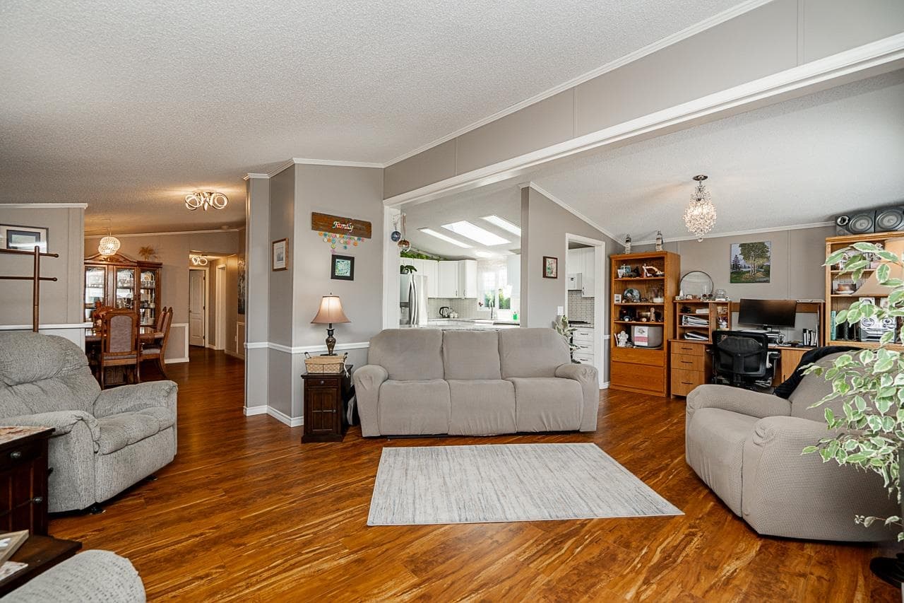 59 - 45918 Knight Road, Chilliwack, V2R 3X4 — photo 2