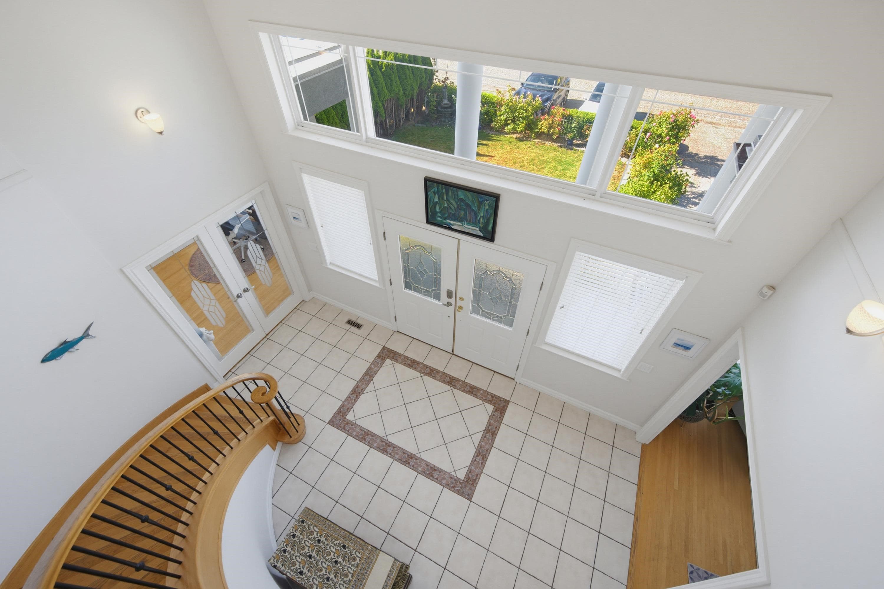 15441 Royal Avenue, White Rock, V4B 1N2 — photo 5