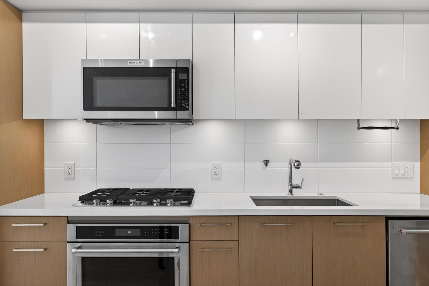 304 - 384 E 1st Avenue, Vancouver, V5T 0G5 — photo 4