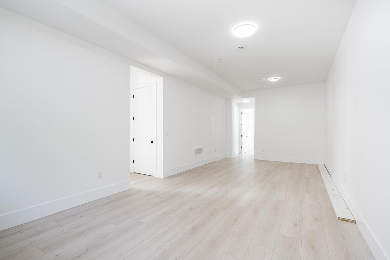 LOWER B - 45945 Lewis Avenue, Chilliwack, V2P 3C3 — photo 5