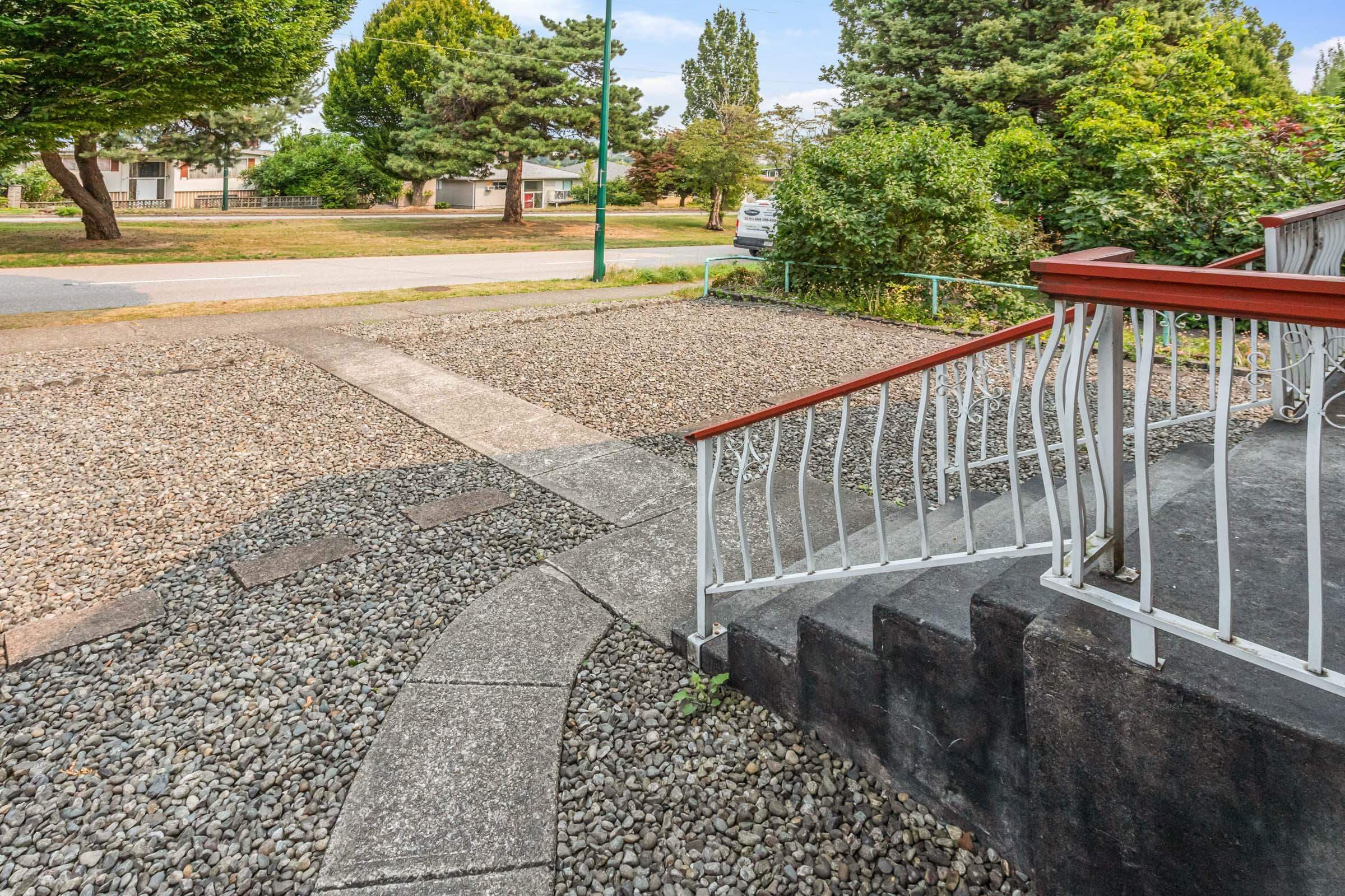 3148 E 1st Avenue, Vancouver, V5M 1B5 — photo 2