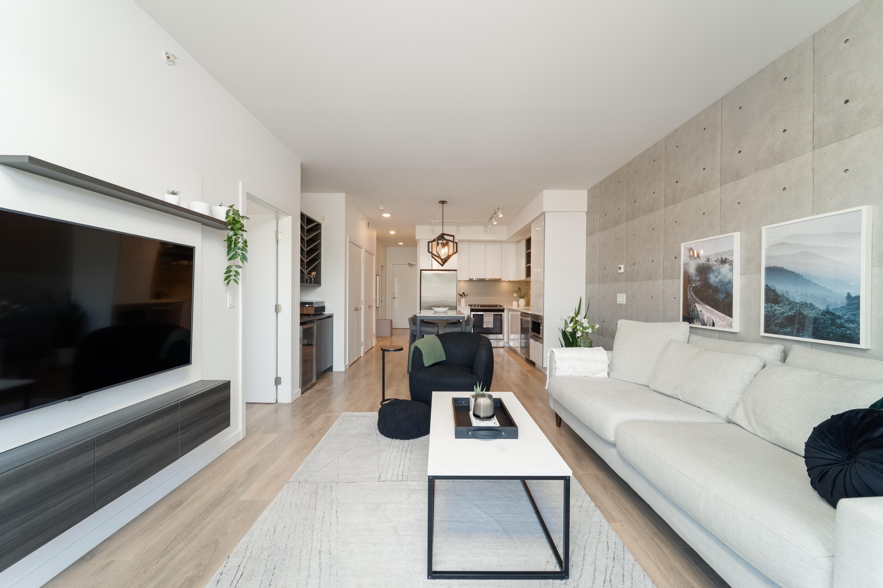 517 - 725 Marine Drive, North Vancouver, V7M 0G2 — photo 5