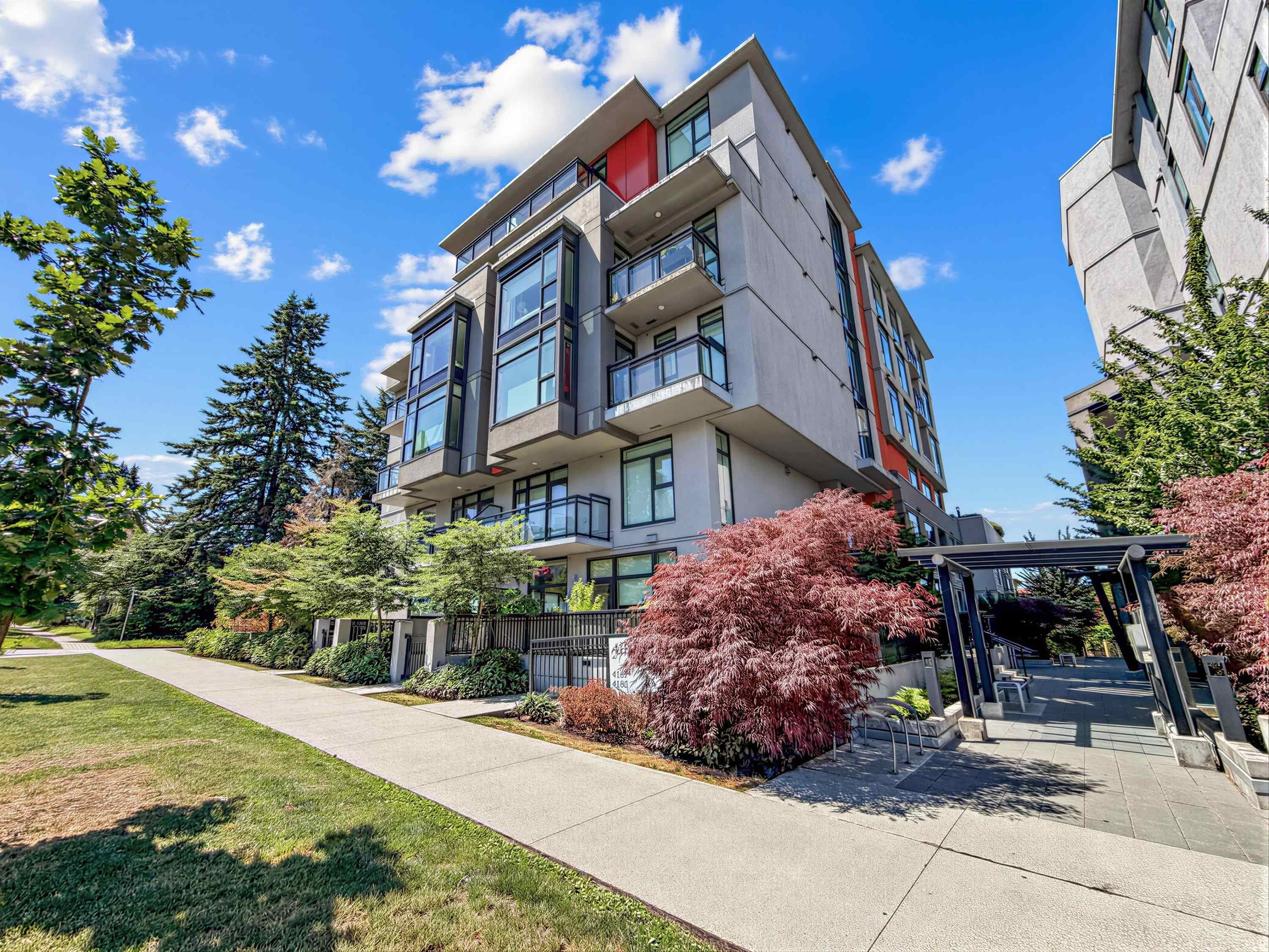 402 - 4189 Cambie Street, Vancouver