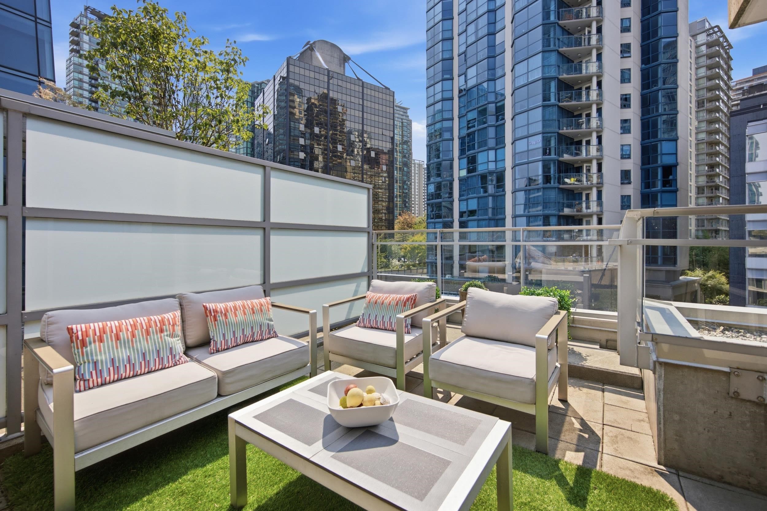 504 - 1477 W Pender Street, Vancouver, V6G 2S3 — photo 1