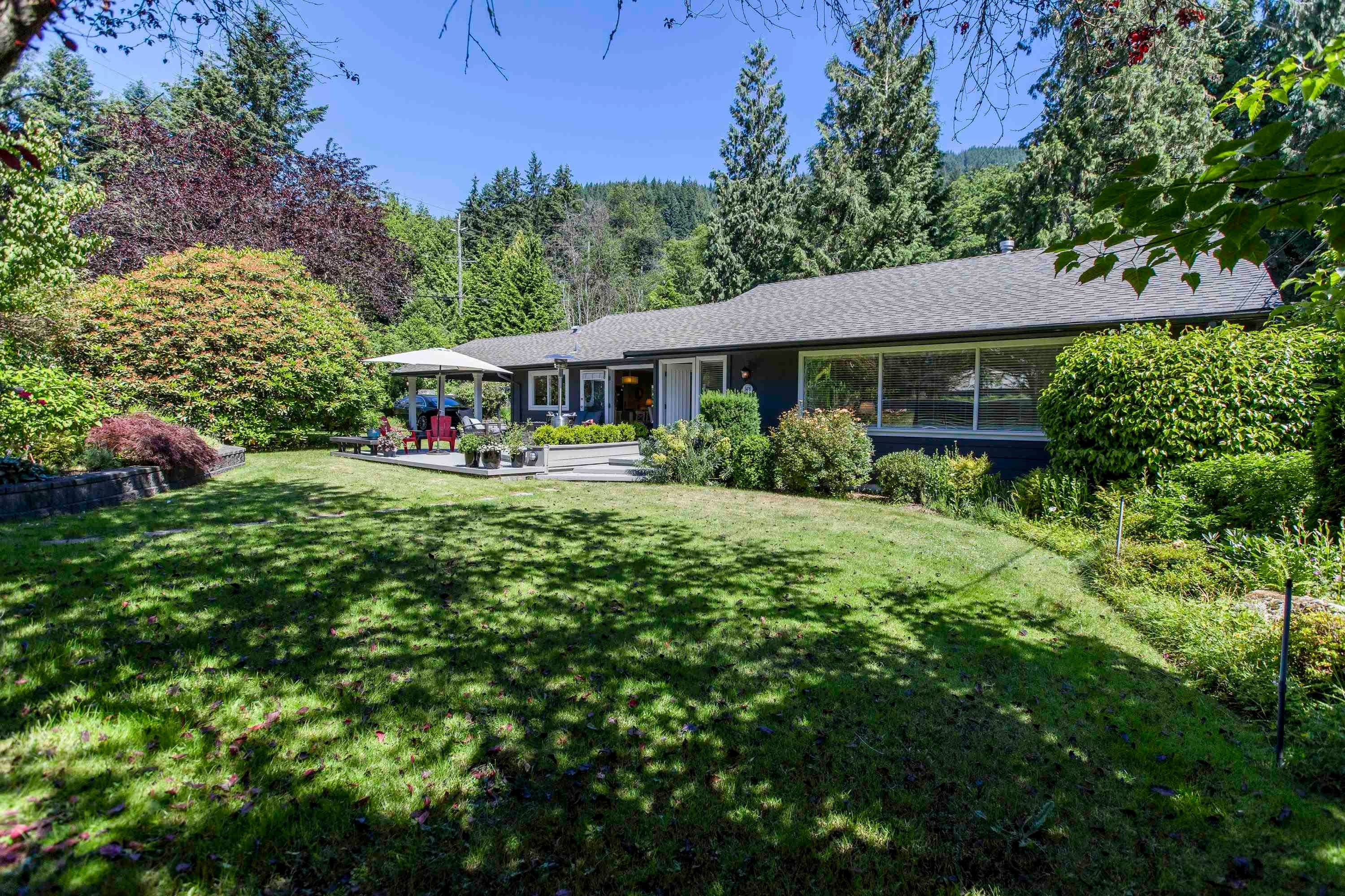 3420 Rockview Place, West Vancouver, V7V 3H3 — photo 2