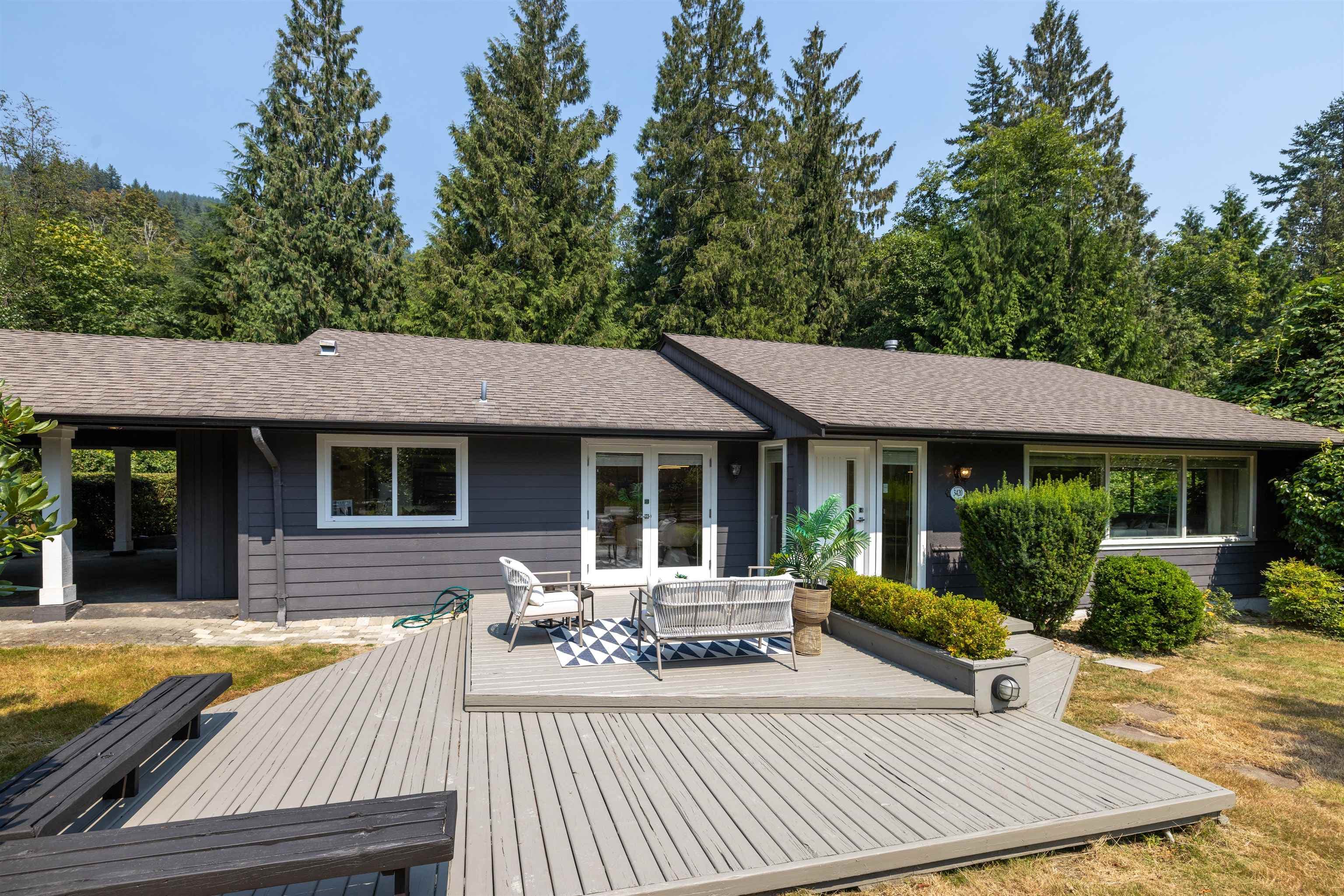 3420 Rockview Place, West Vancouver, V7V 3H3 — photo 4