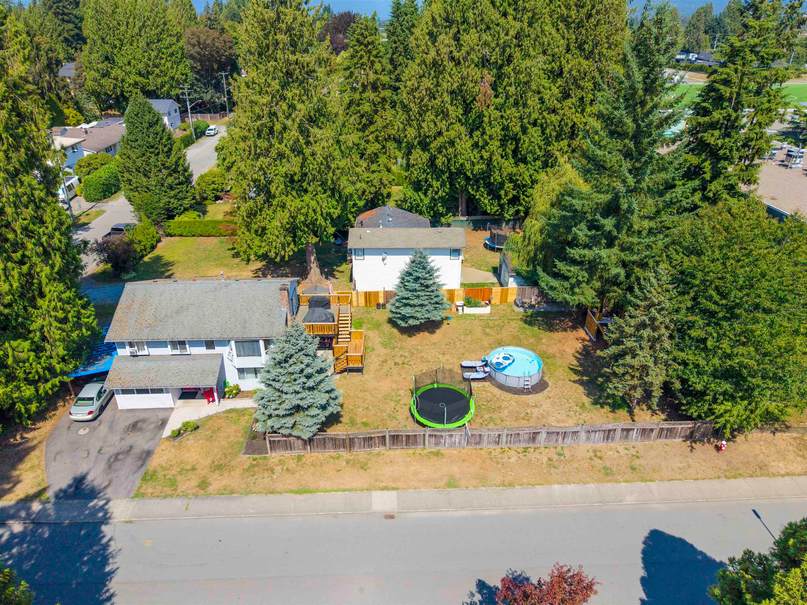 20835 Wicklund Avenue, Maple Ridge, V2X 8E8 — photo 2