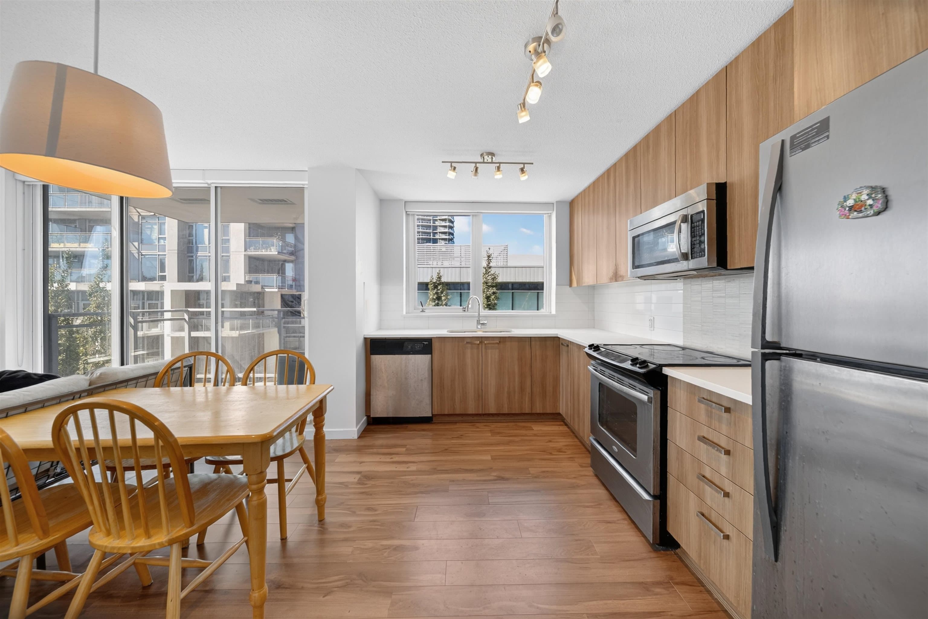 502 - 13325 102a Avenue, Surrey, V3T 0J5 — photo 3