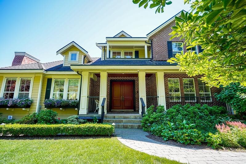 17268 4 Avenue, Surrey, V3Z 9P7 — photo 1
