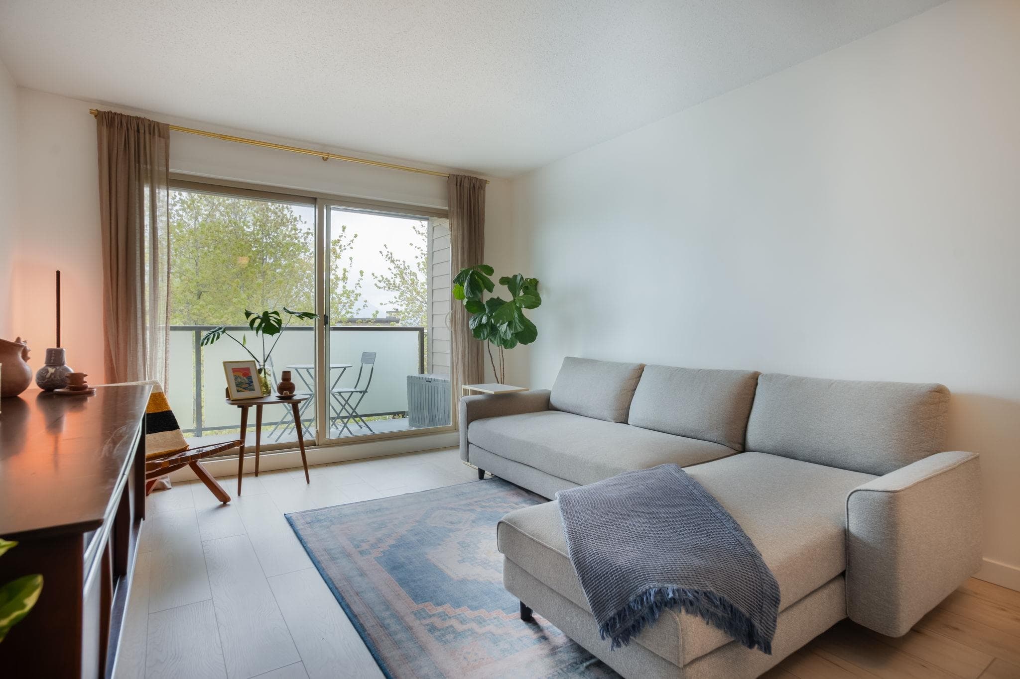405 - 1864 Frances Street, Vancouver, V5L 1Z7 — photo 2