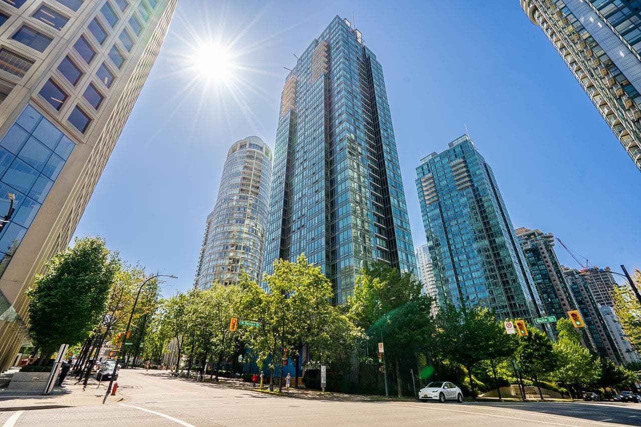 1803 - 1200 W Georgia Street, Vancouver, V6E 4R2 — photo 1