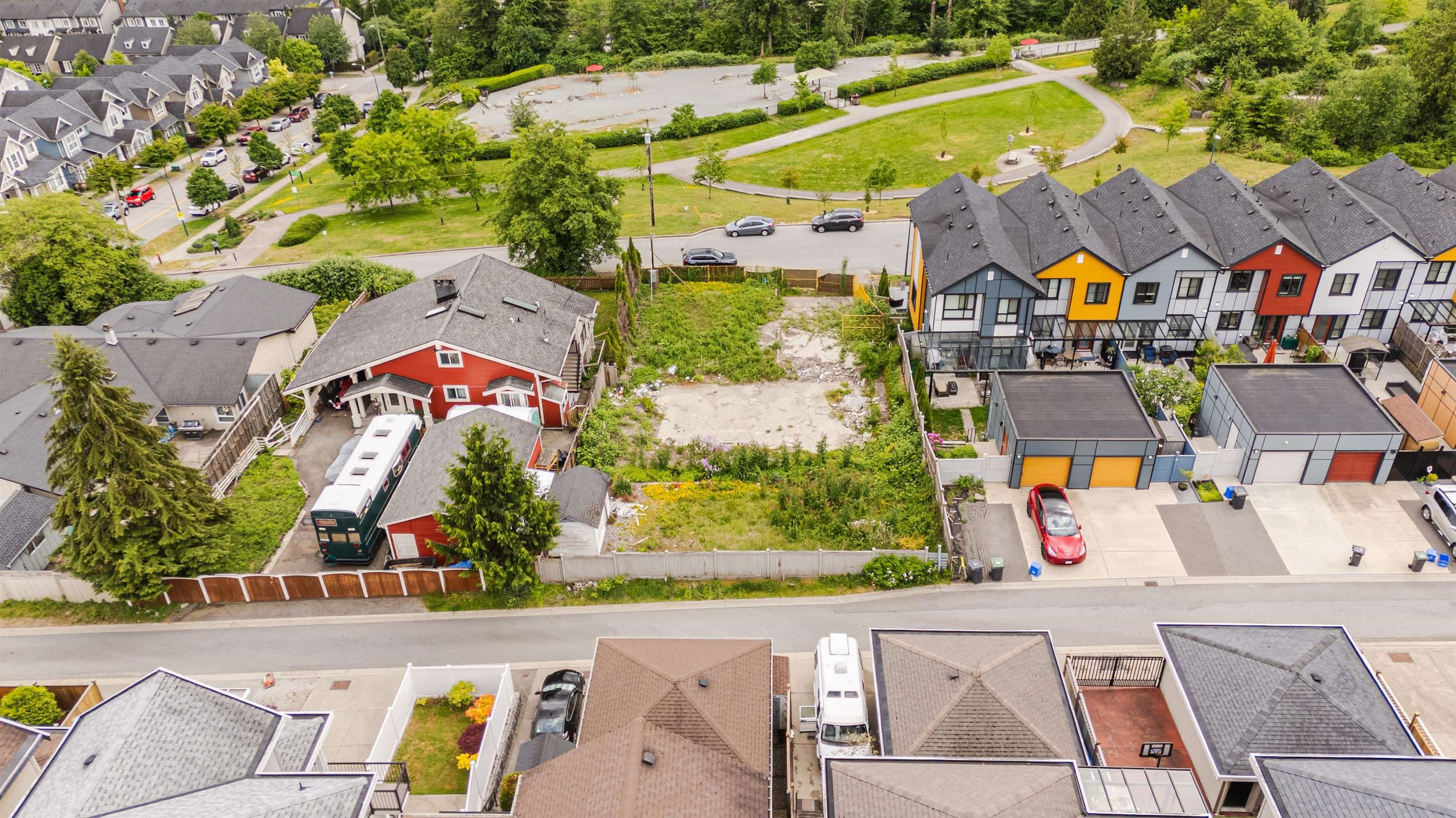 3429 Roxton Avenue, Coquitlam, V3B 3H7 — photo 3