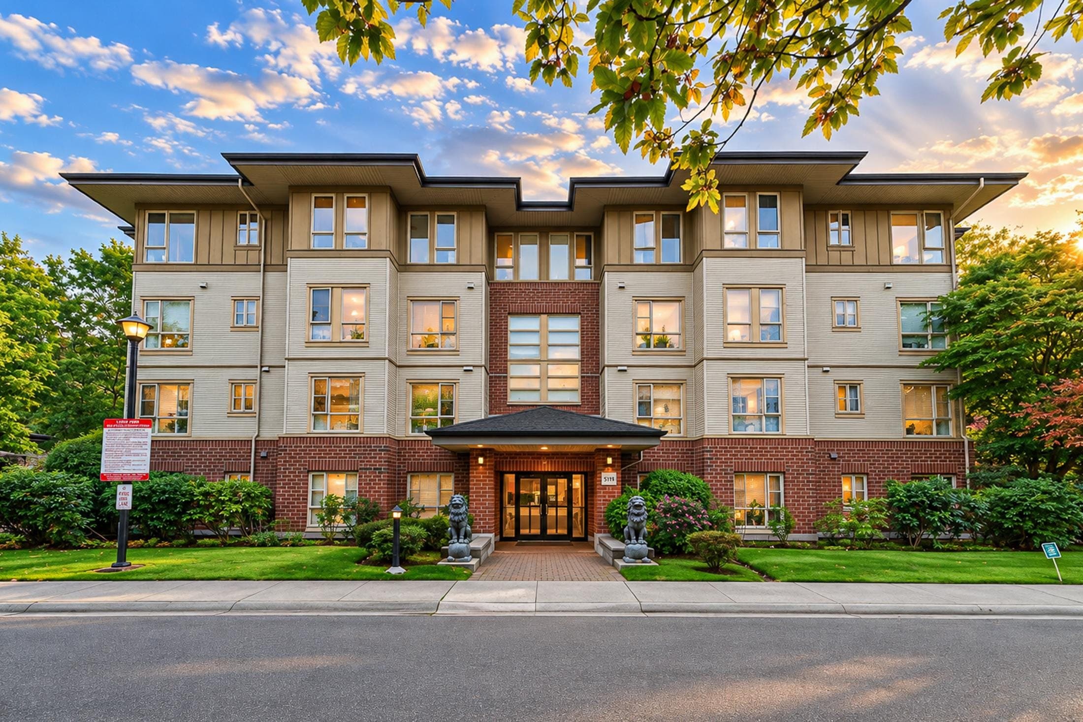 3415 - 5119 Garden City Road, Richmond