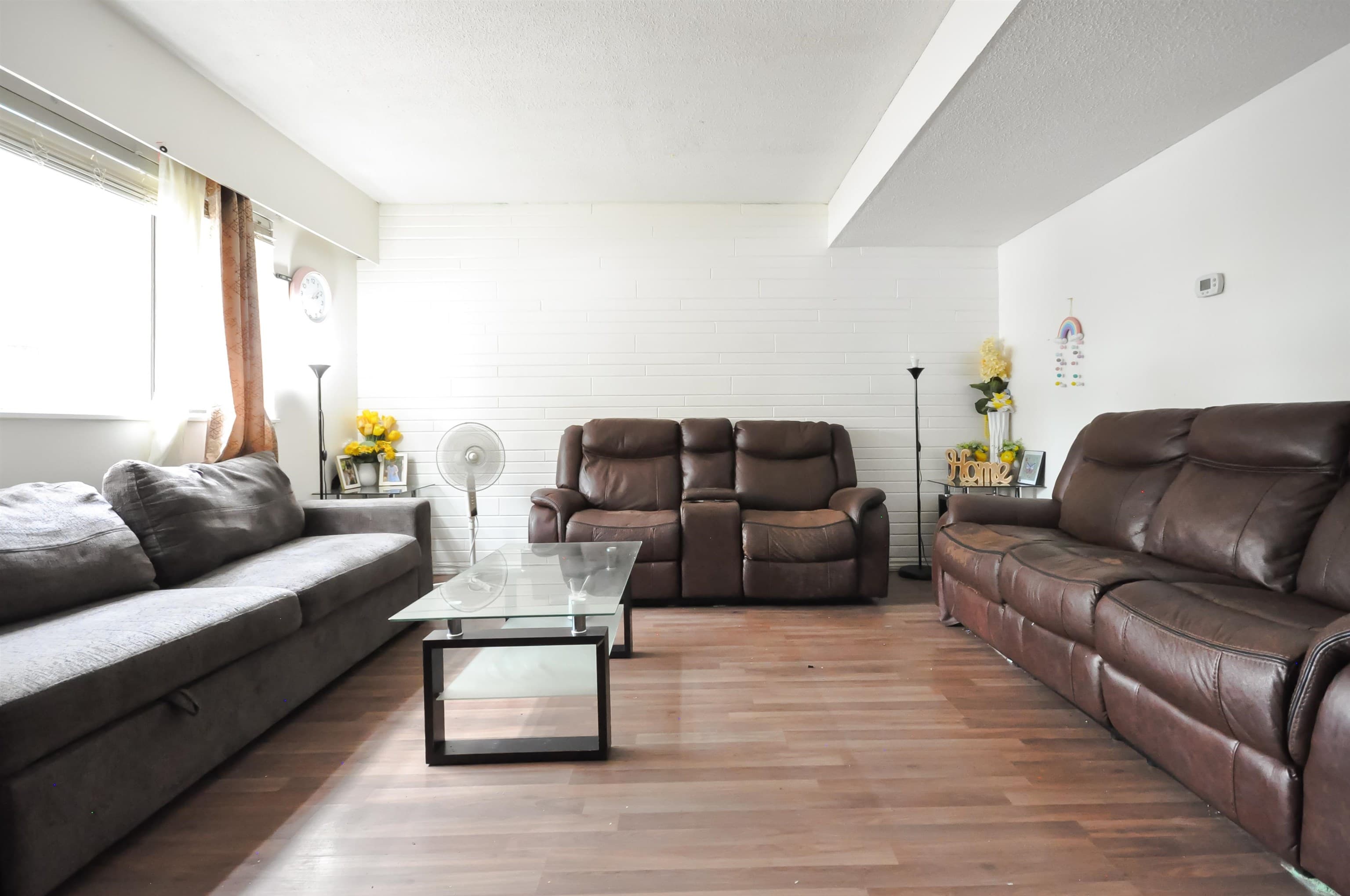 77 - 20350 53 Avenue, Langley, V3A 5T9 — photo 1