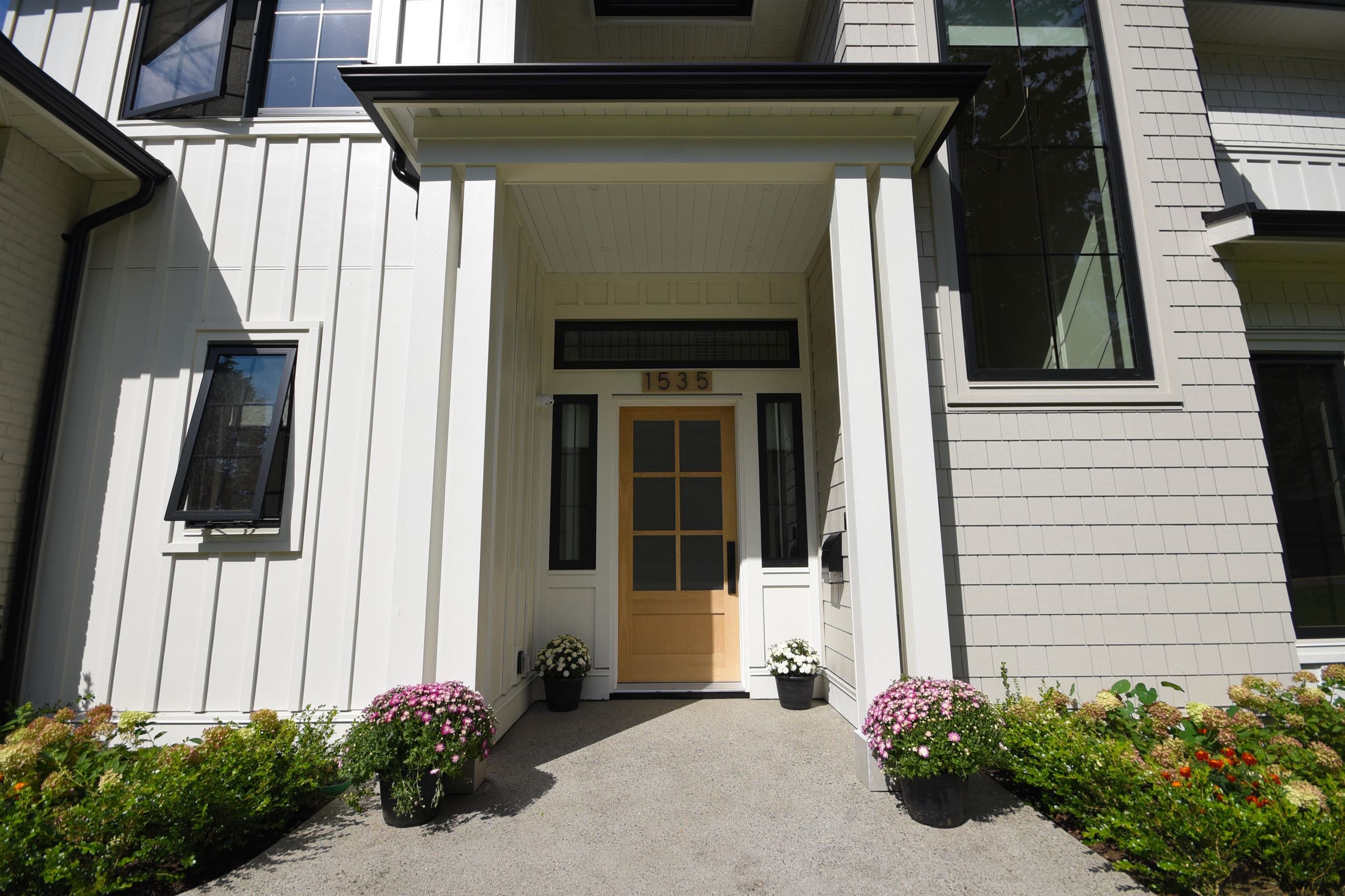 1535 128 Street, Surrey, V4A 3T9 — photo 2