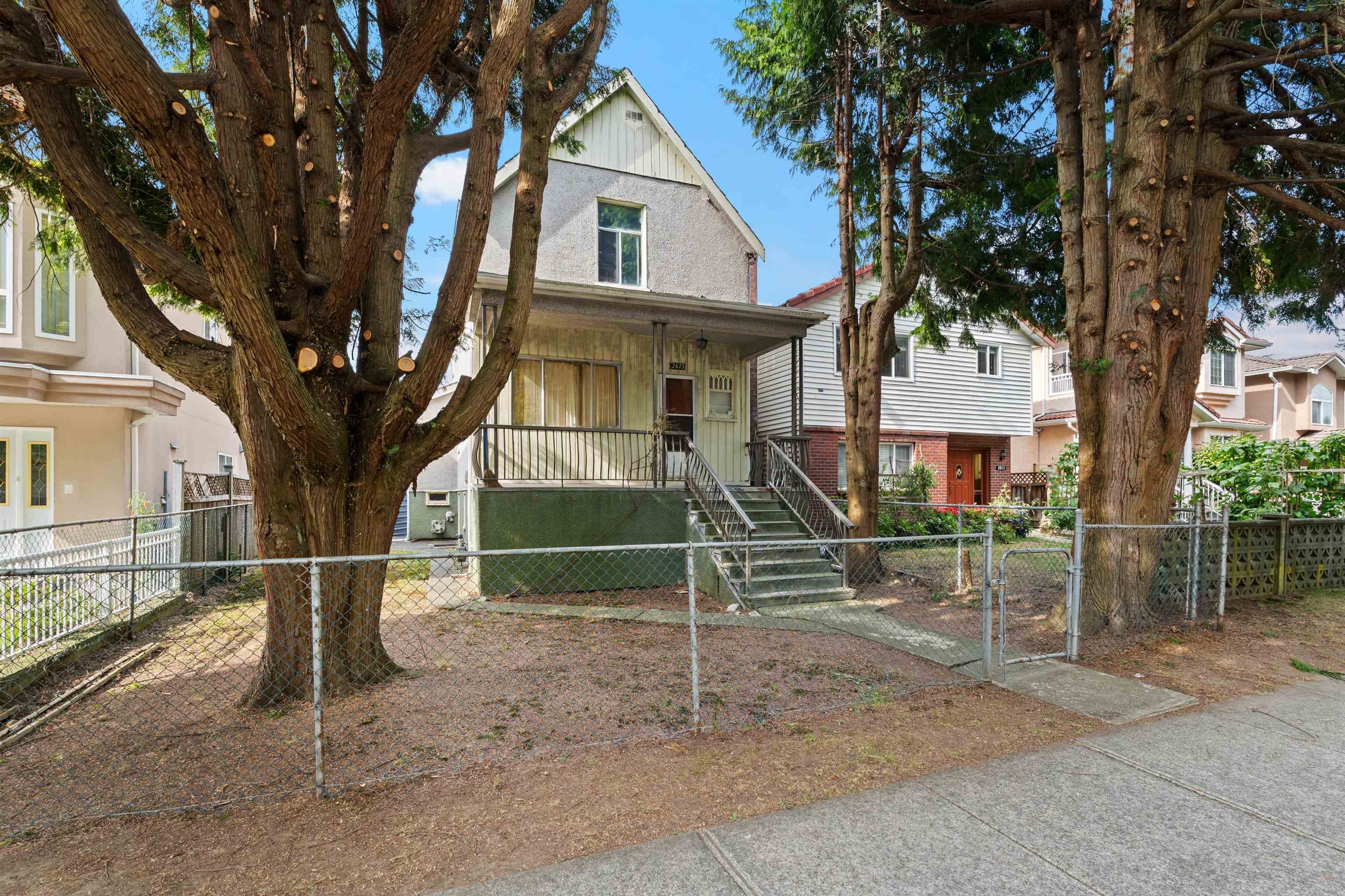 2673 Pandora Street, Vancouver, V5K 1V9 — photo 2