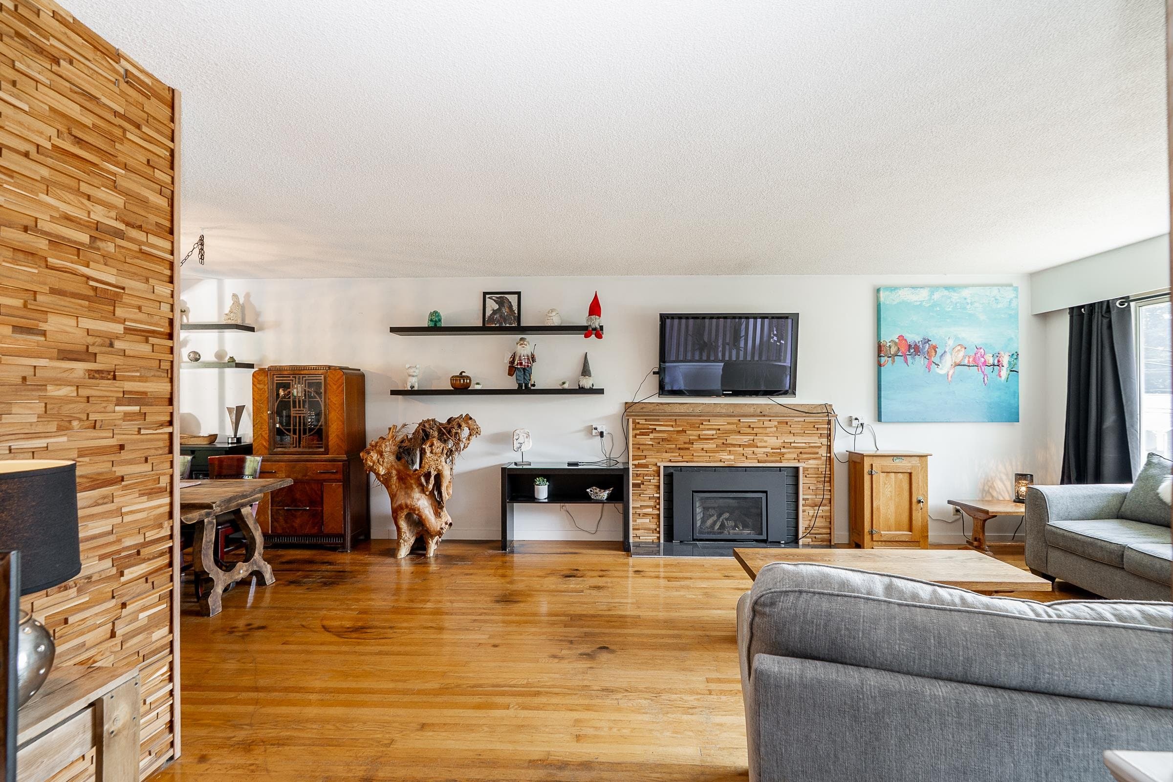 635 Midvale Street, Coquitlam, V3J 6M1 — photo 3