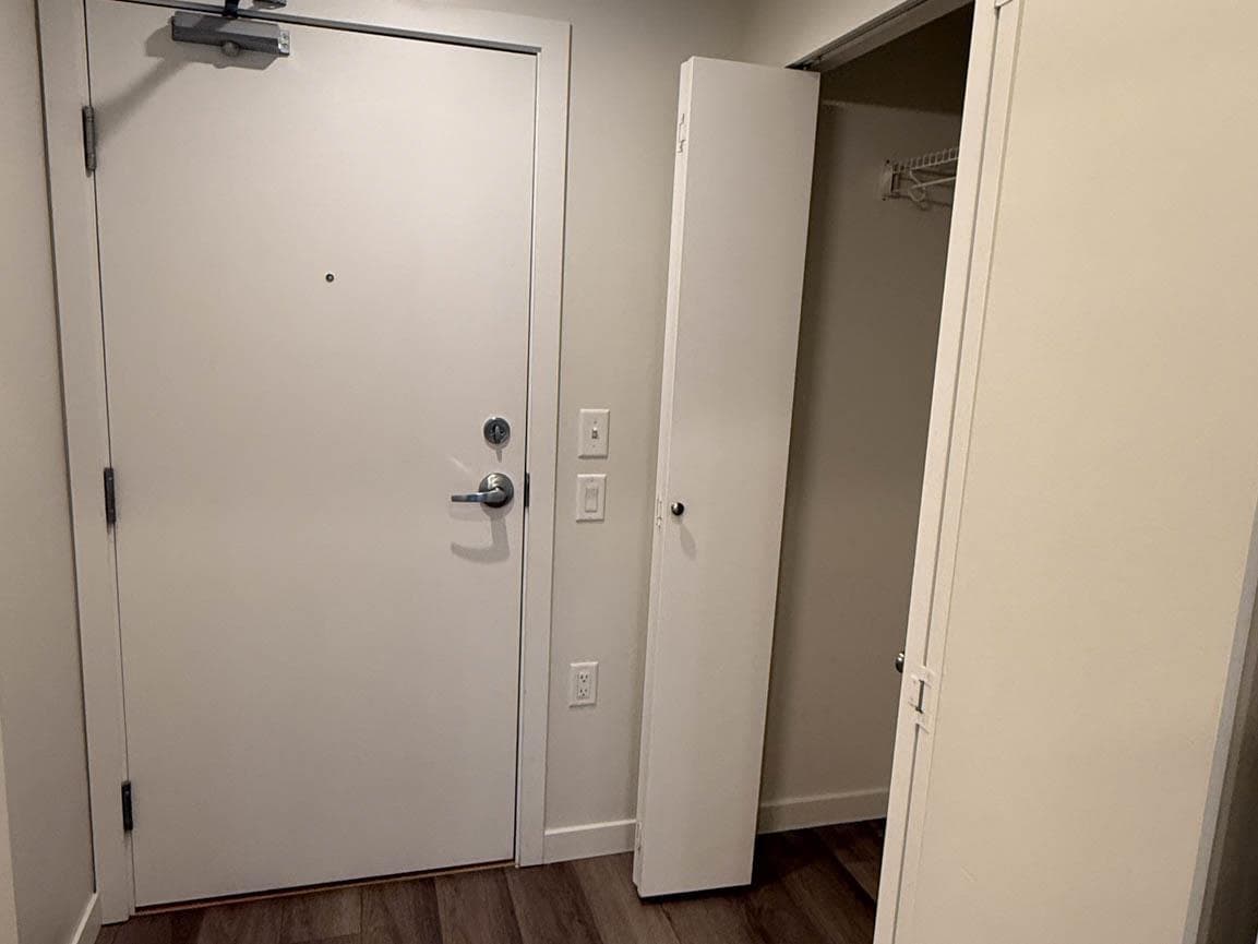 204 - 3588 Hull Street, Vancouver, V5N 4R9 — photo 3