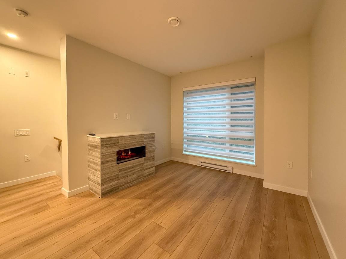 Th 74 - 3592 Hull St, Vancouver, V5N 4R9 — photo 4